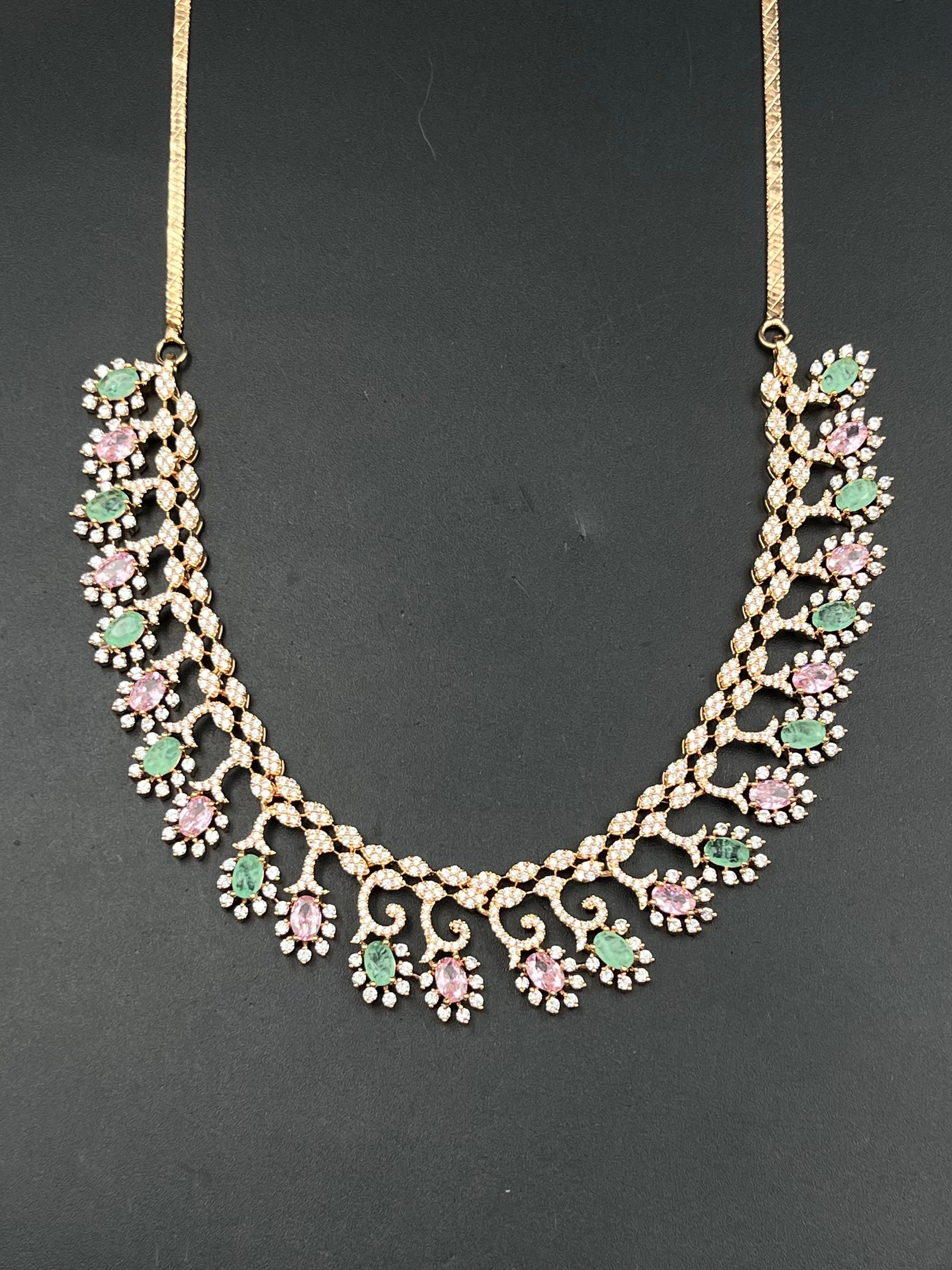 AISHA NECKLACE