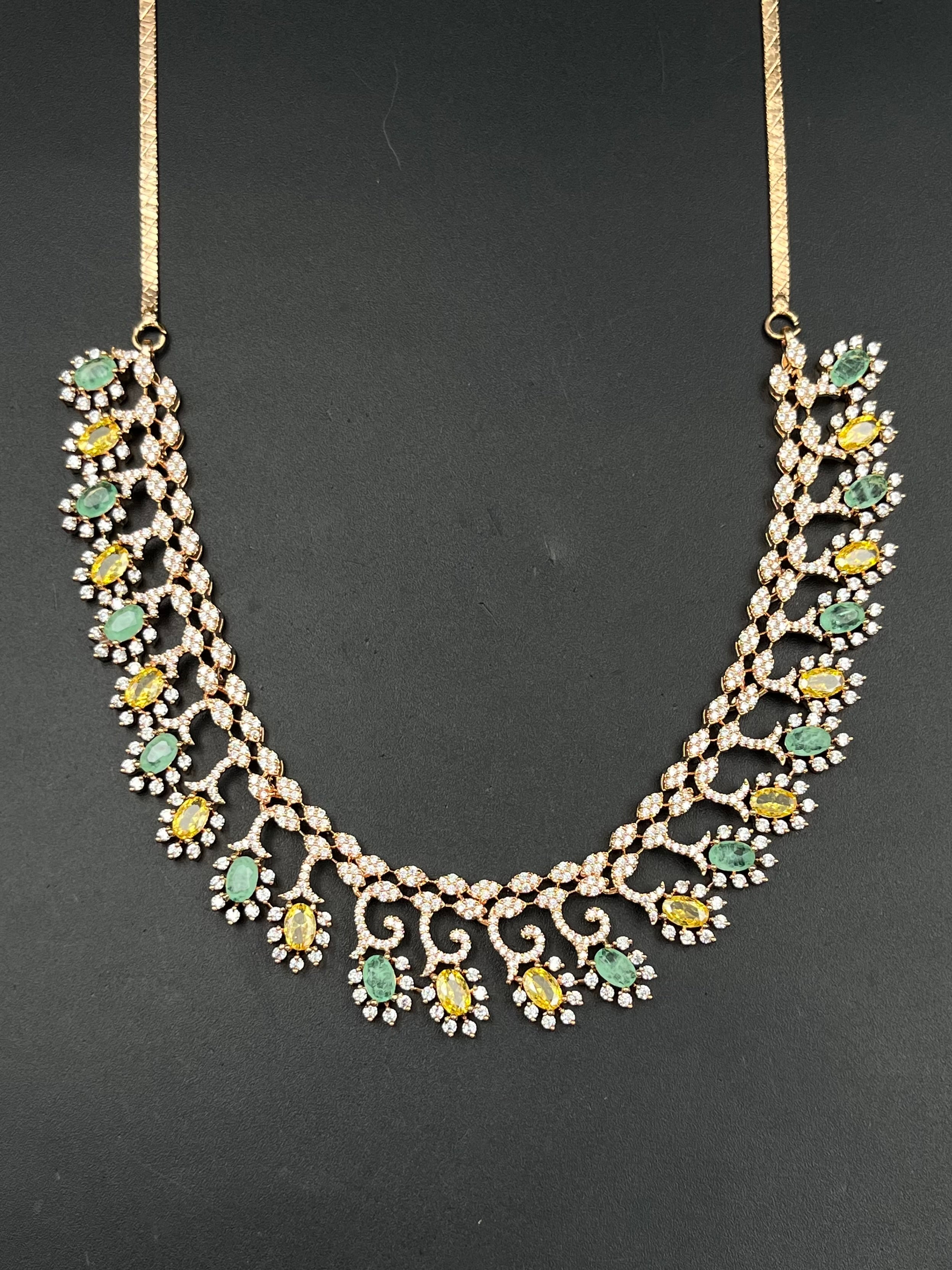 AISHA NECKLACE