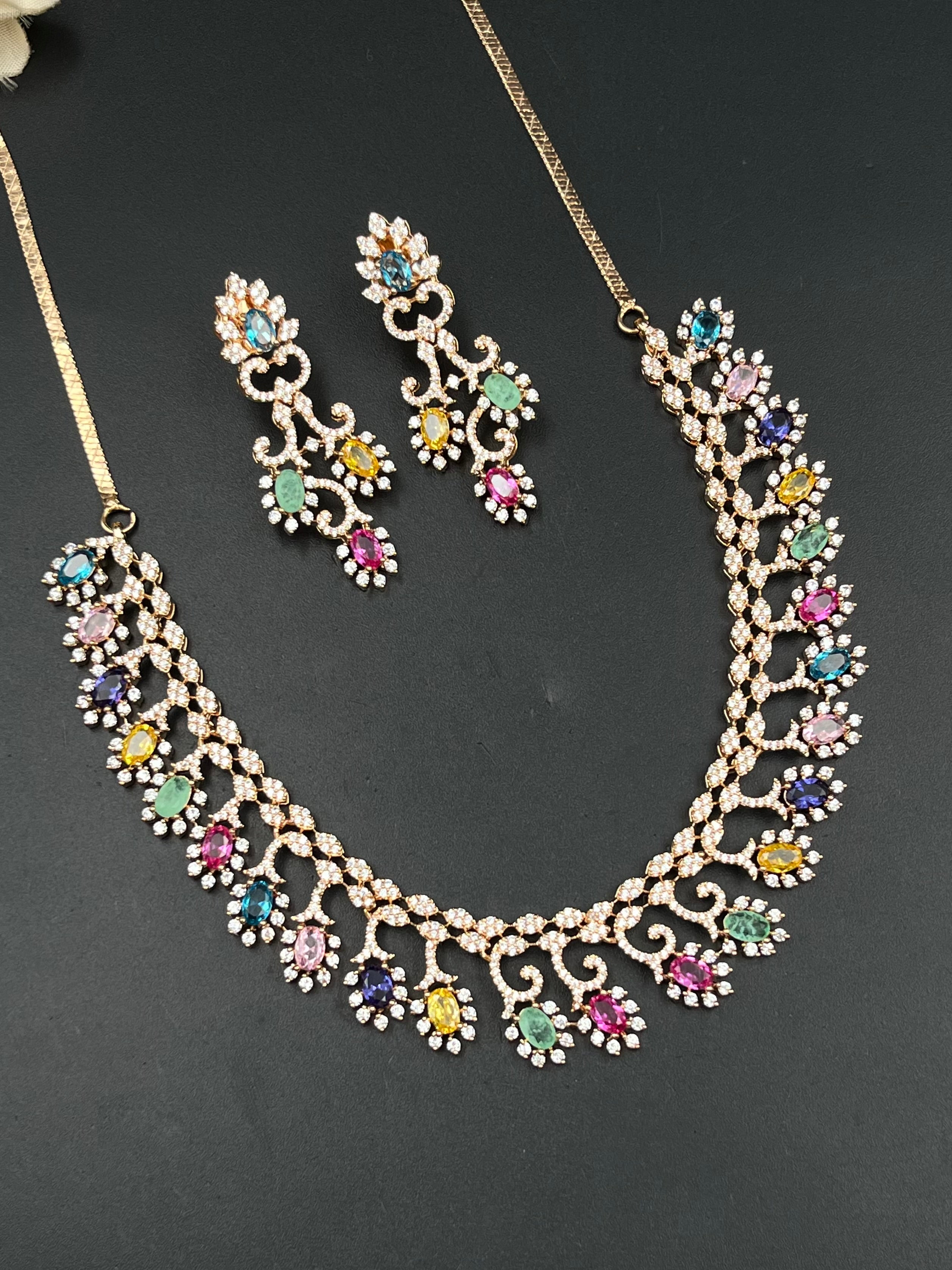 AISHA NECKLACE