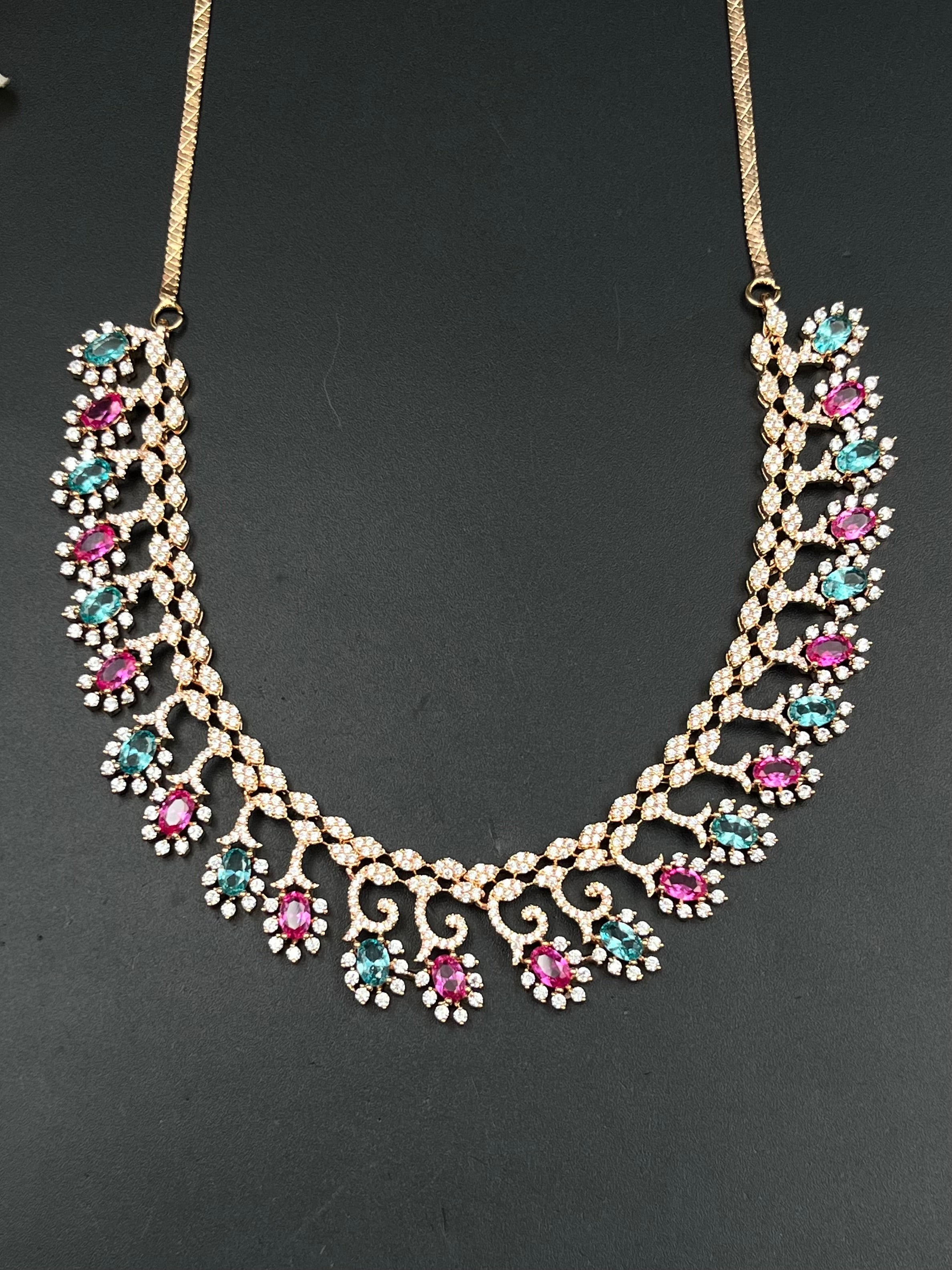AISHA NECKLACE
