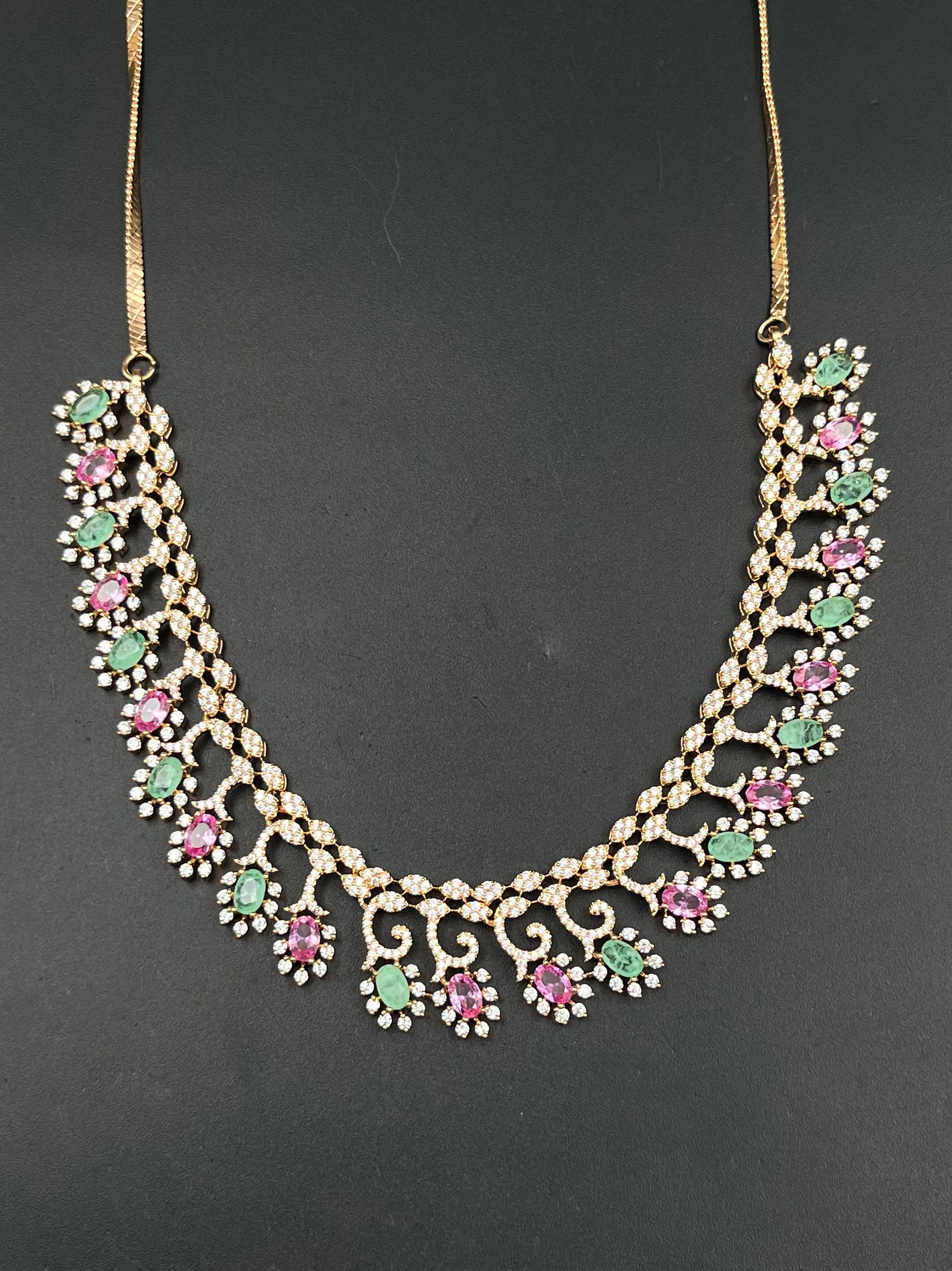 AISHA NECKLACE