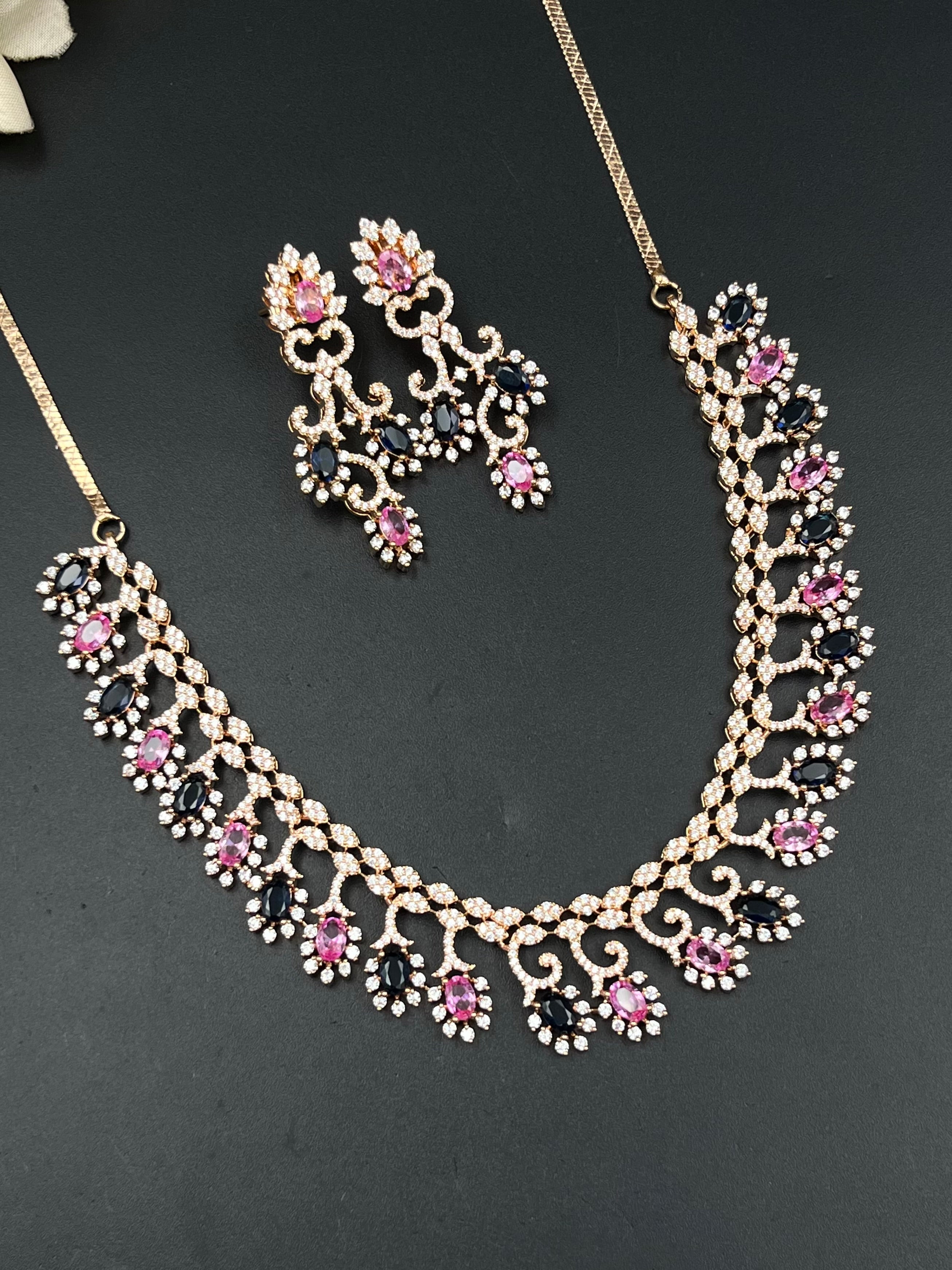 AISHA NECKLACE