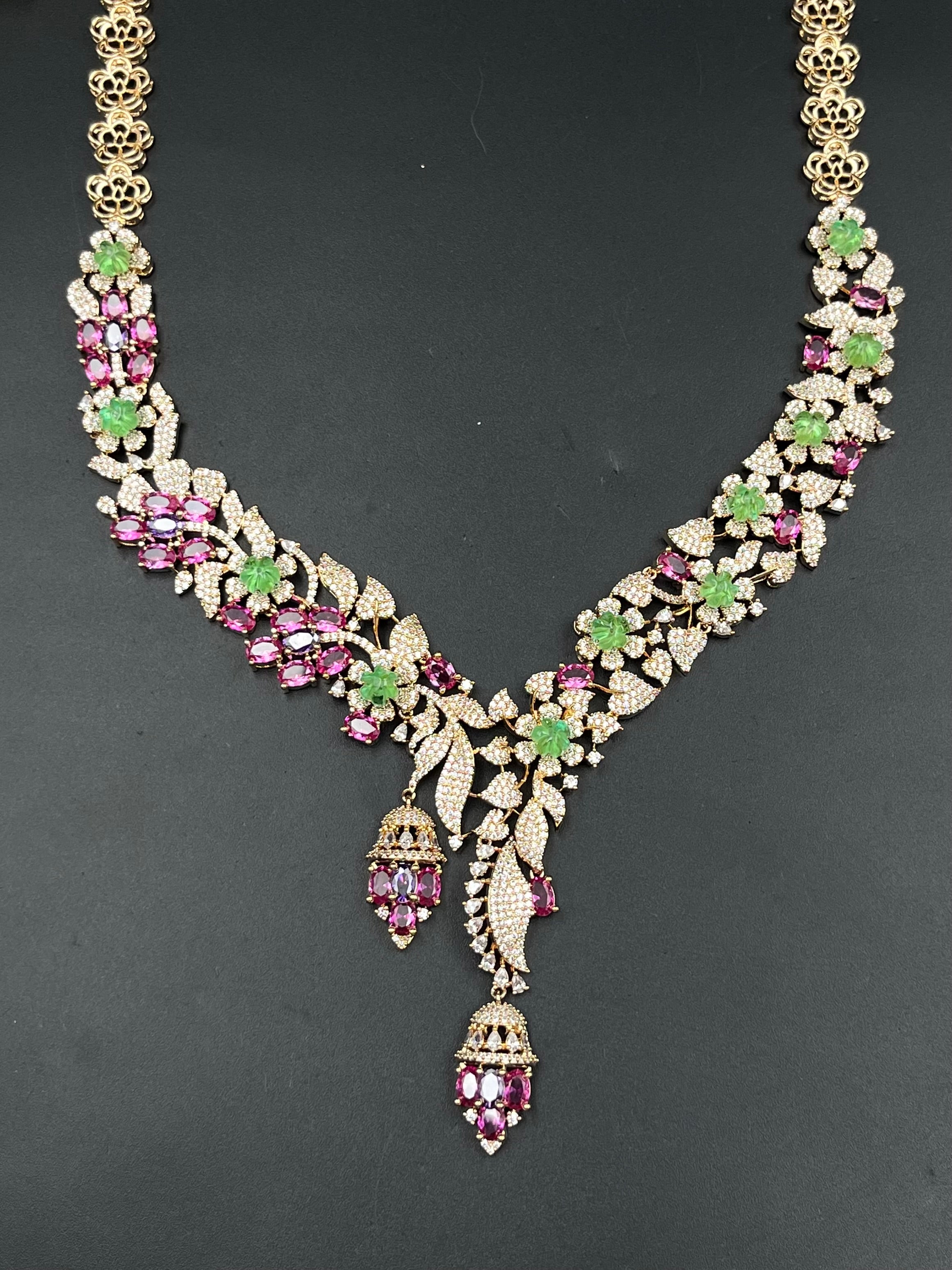 SONIKA NECKLACE