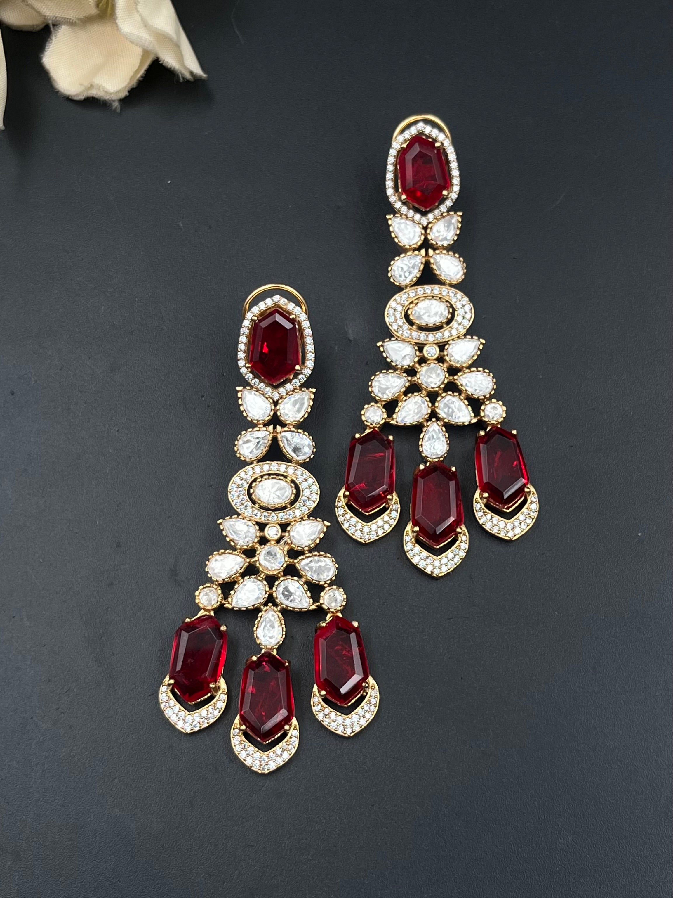 AIYSHA EARRING