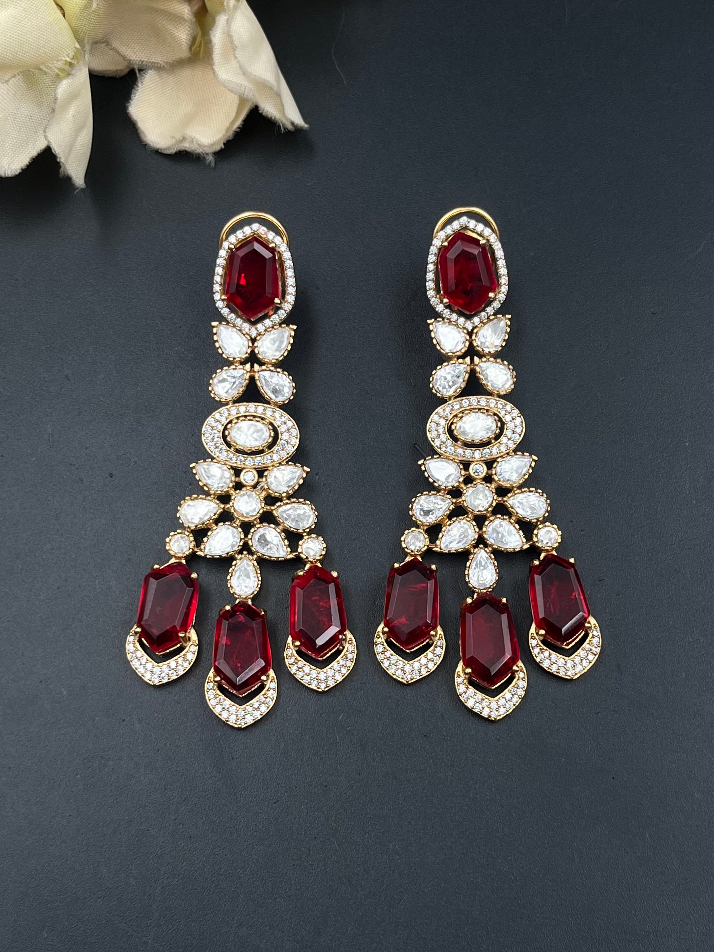 AIYSHA EARRING