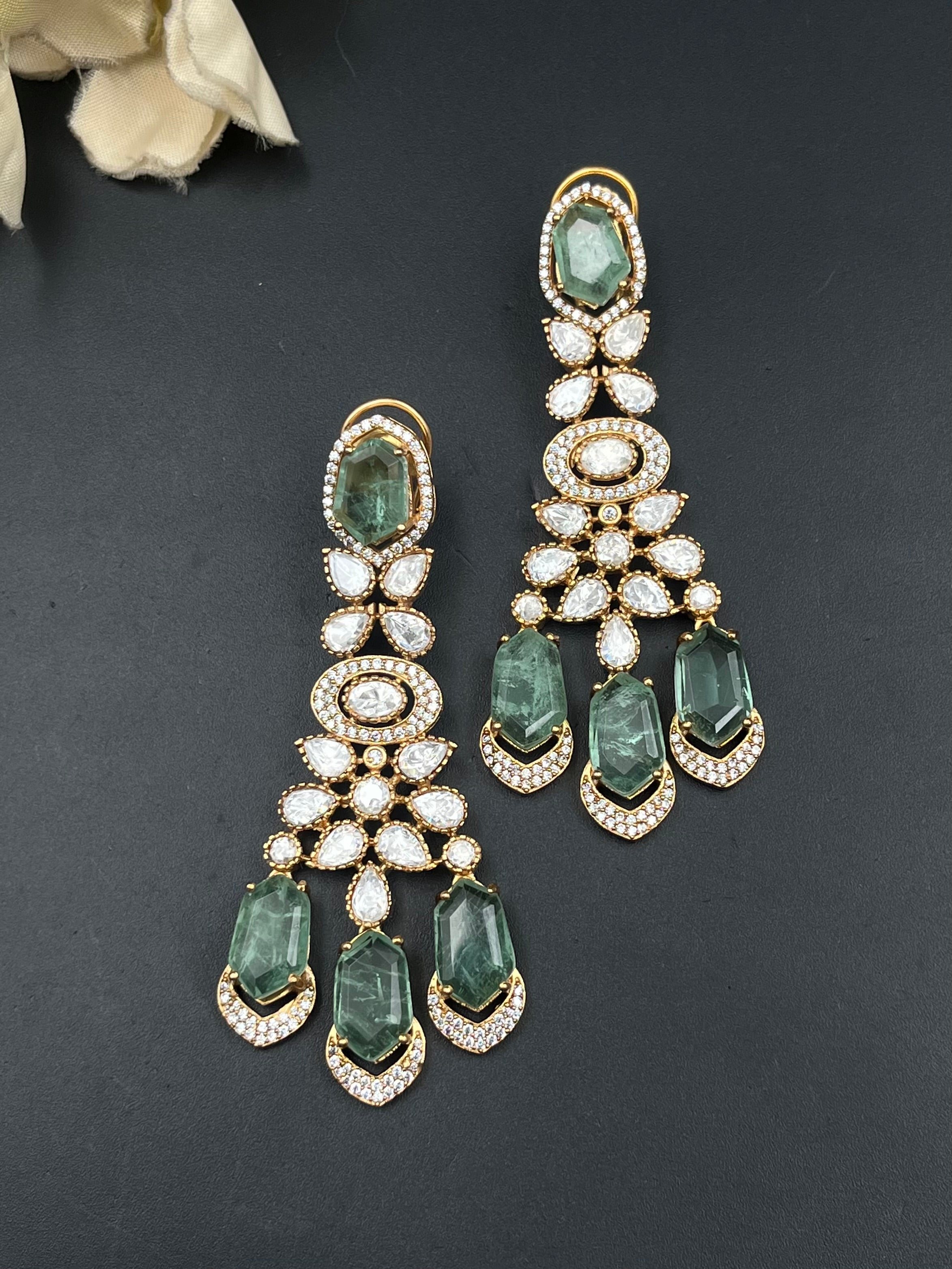AIYSHA EARRING