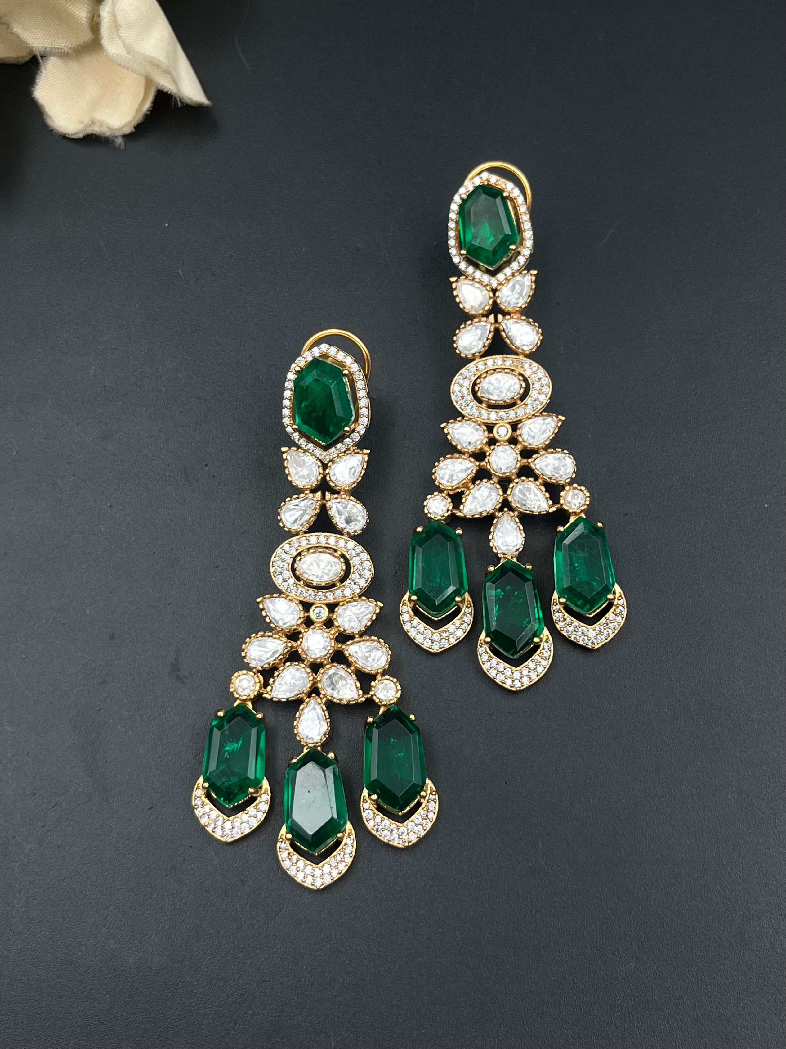 AIYSHA EARRING