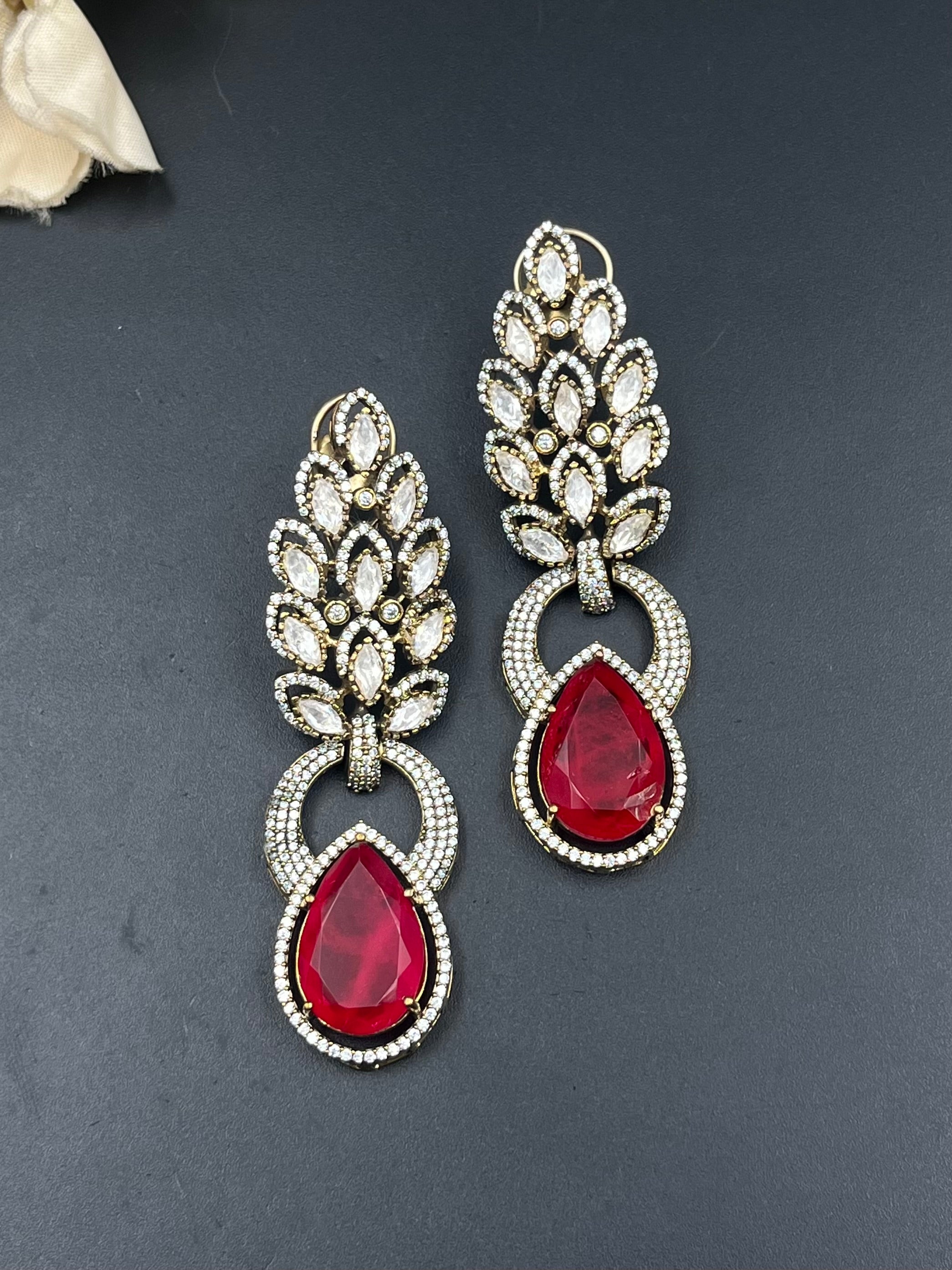 AZIZA EARRING