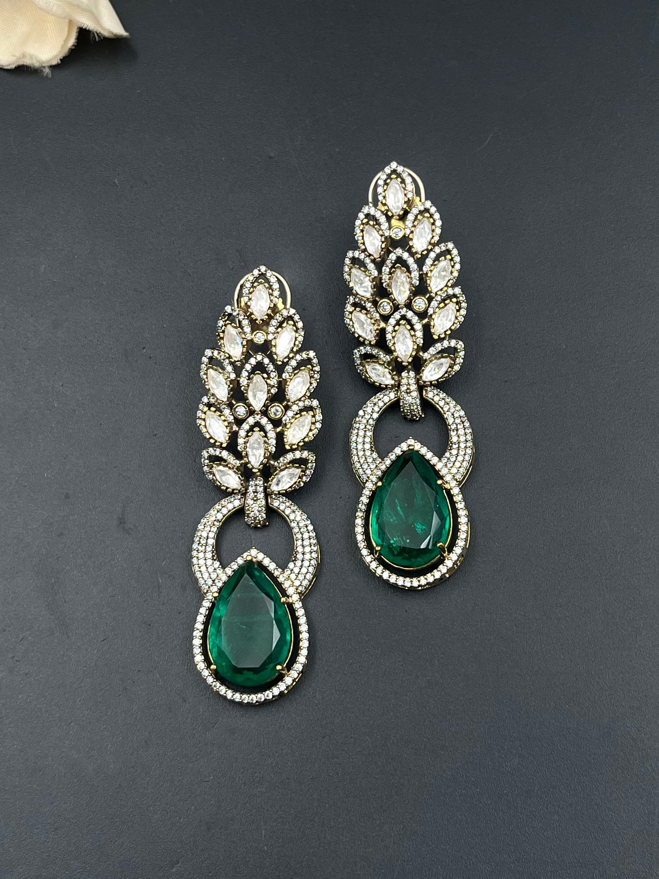 AZIZA EARRING