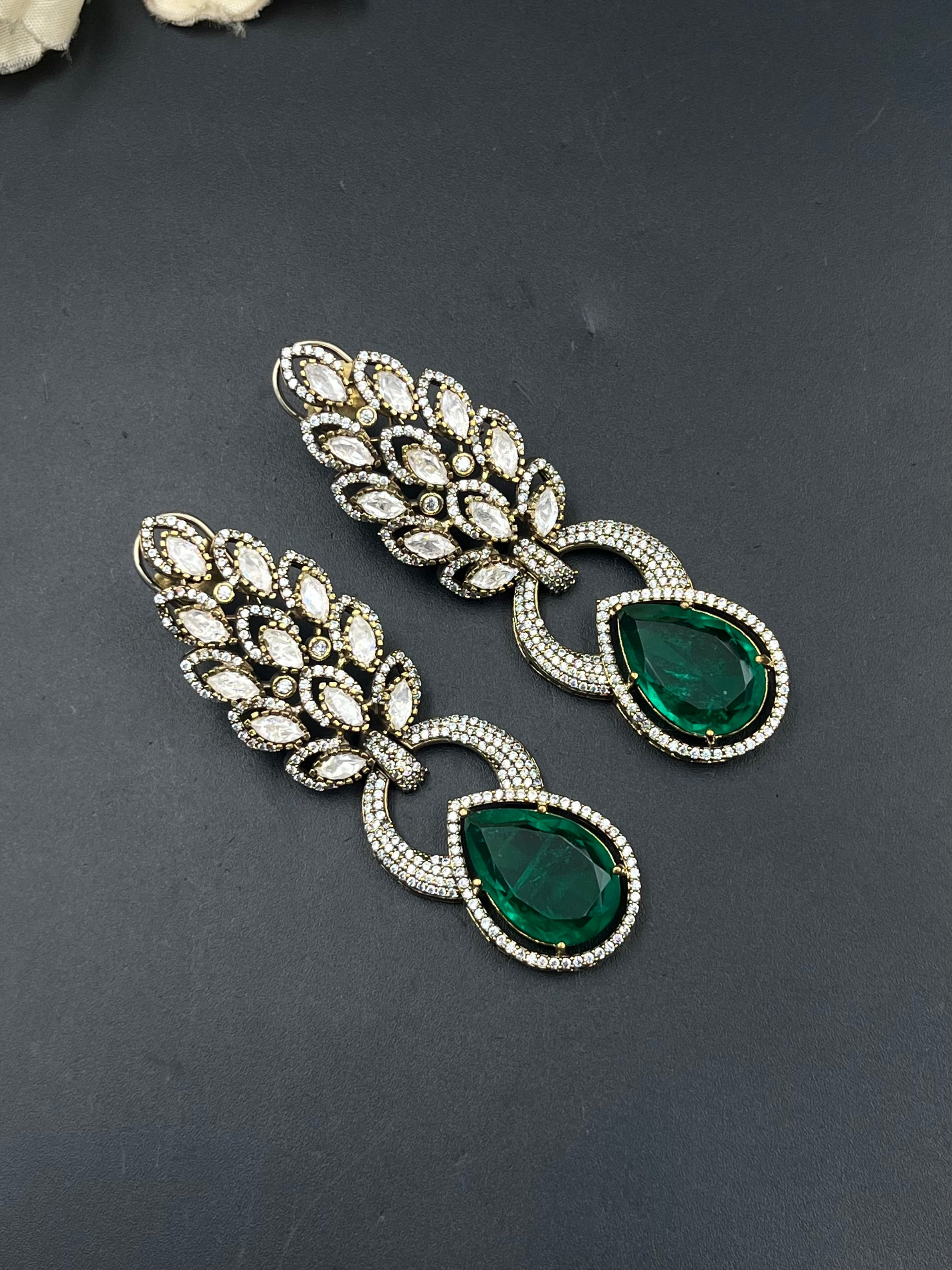 AZIZA EARRING