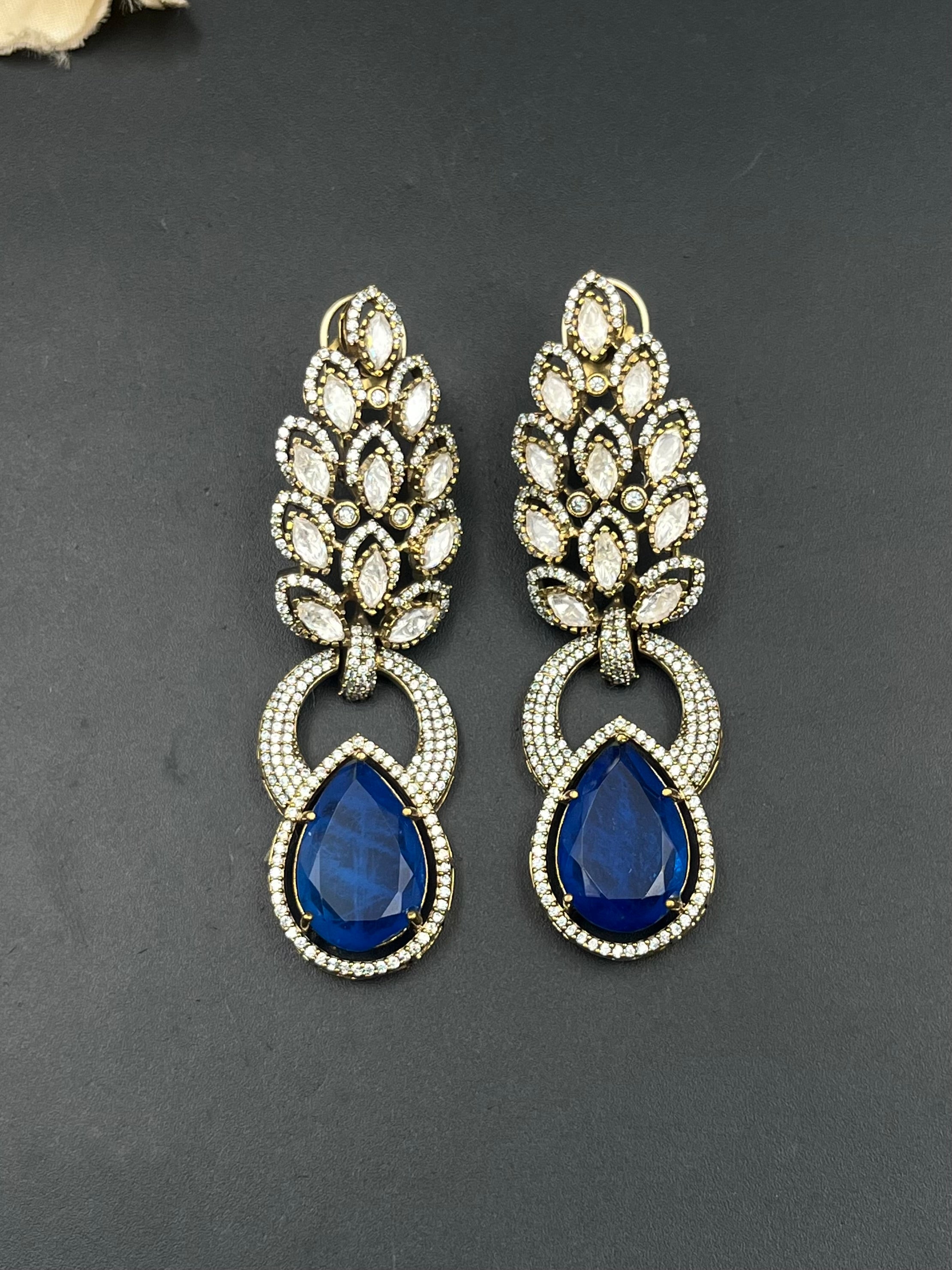 AZIZA EARRING