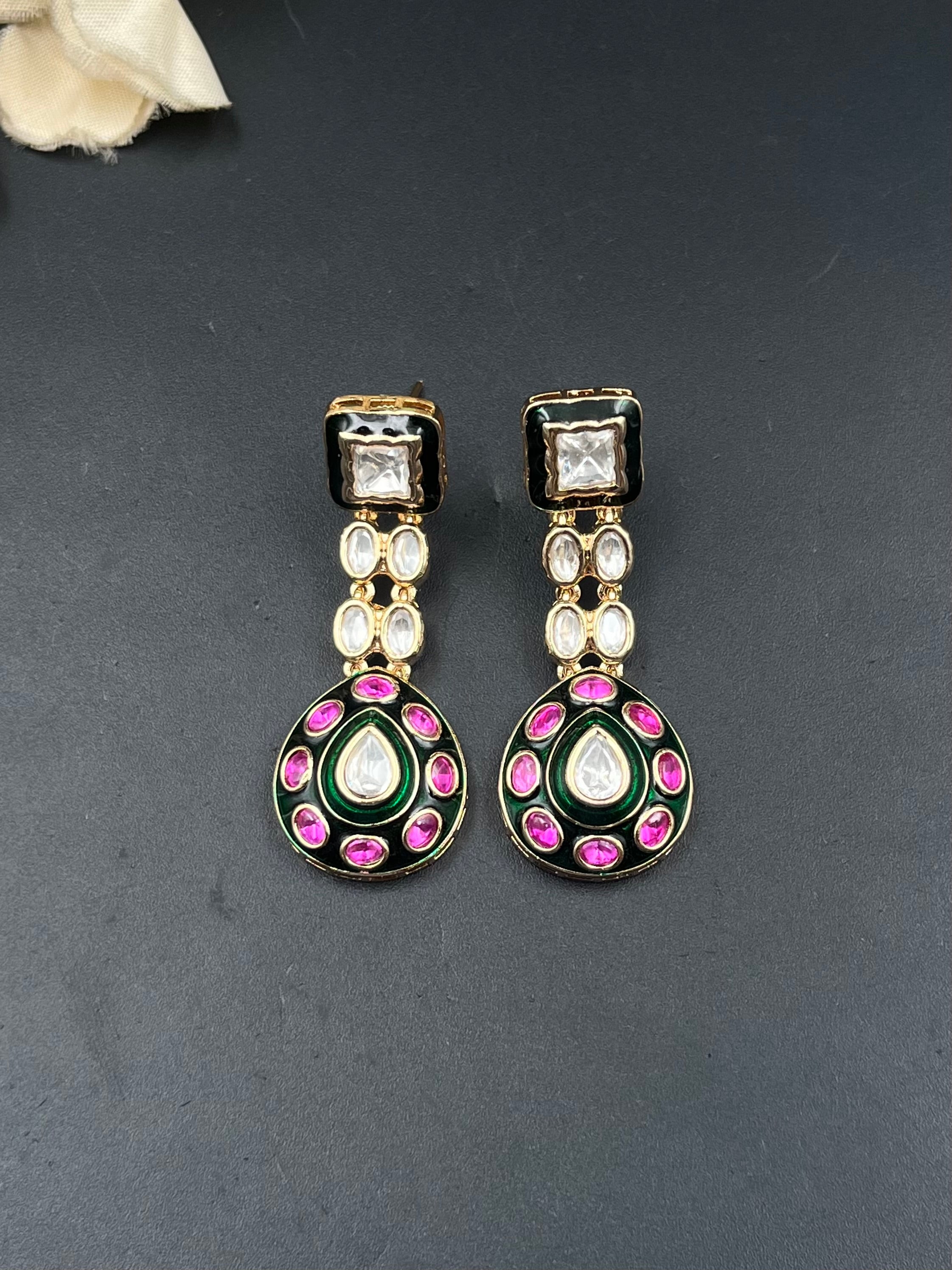 AAMIRA EARRING