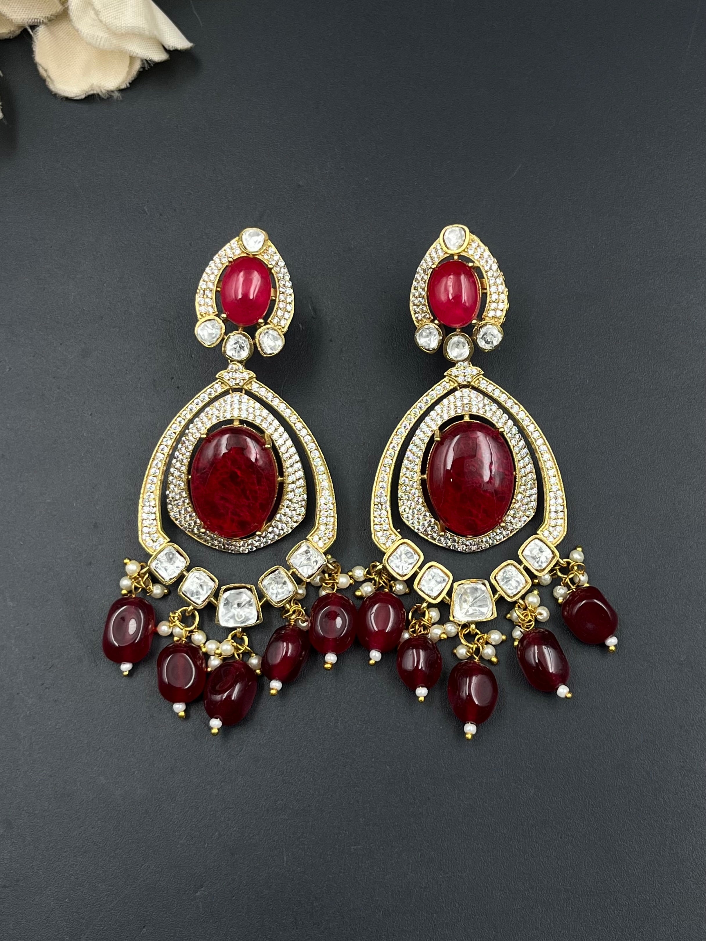 FIYA EARRING