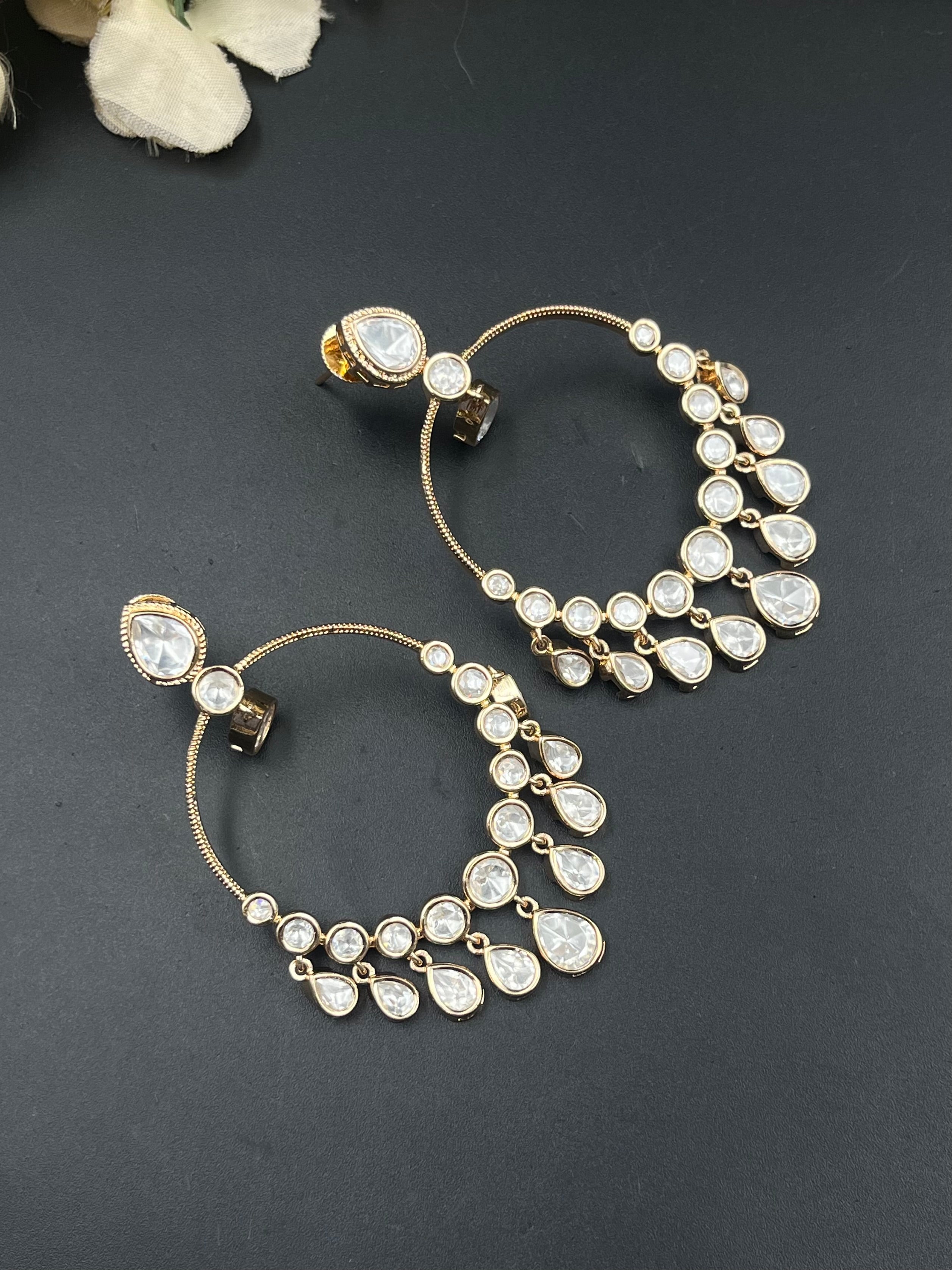 AARA EARRING