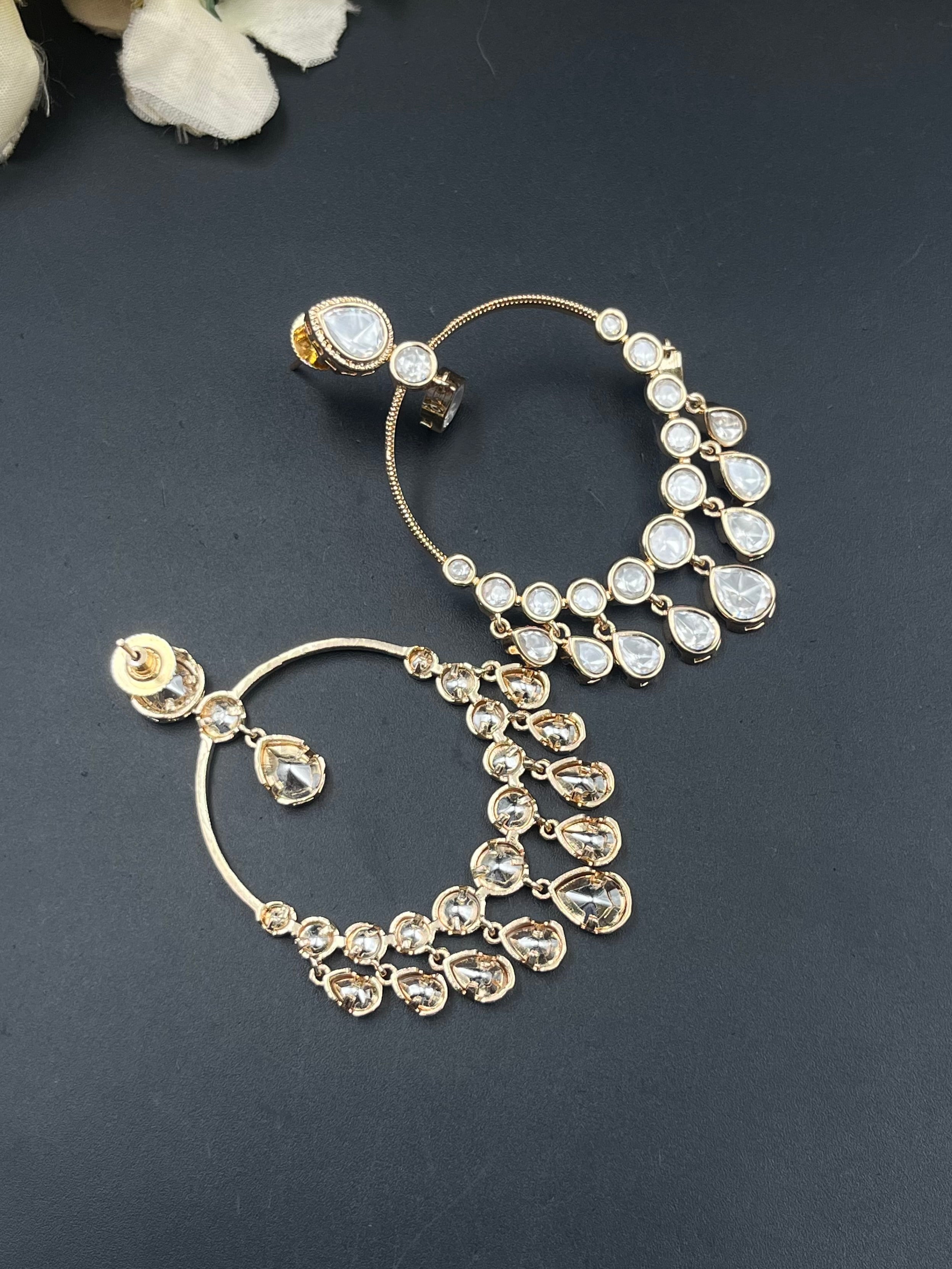 AARA EARRING