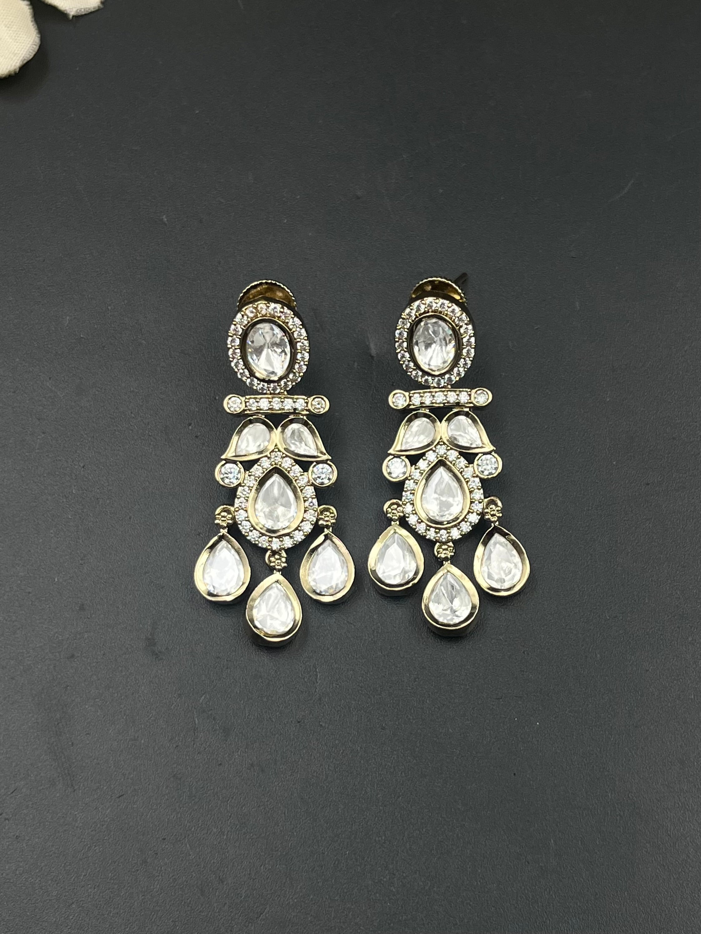 JINAD EARRING