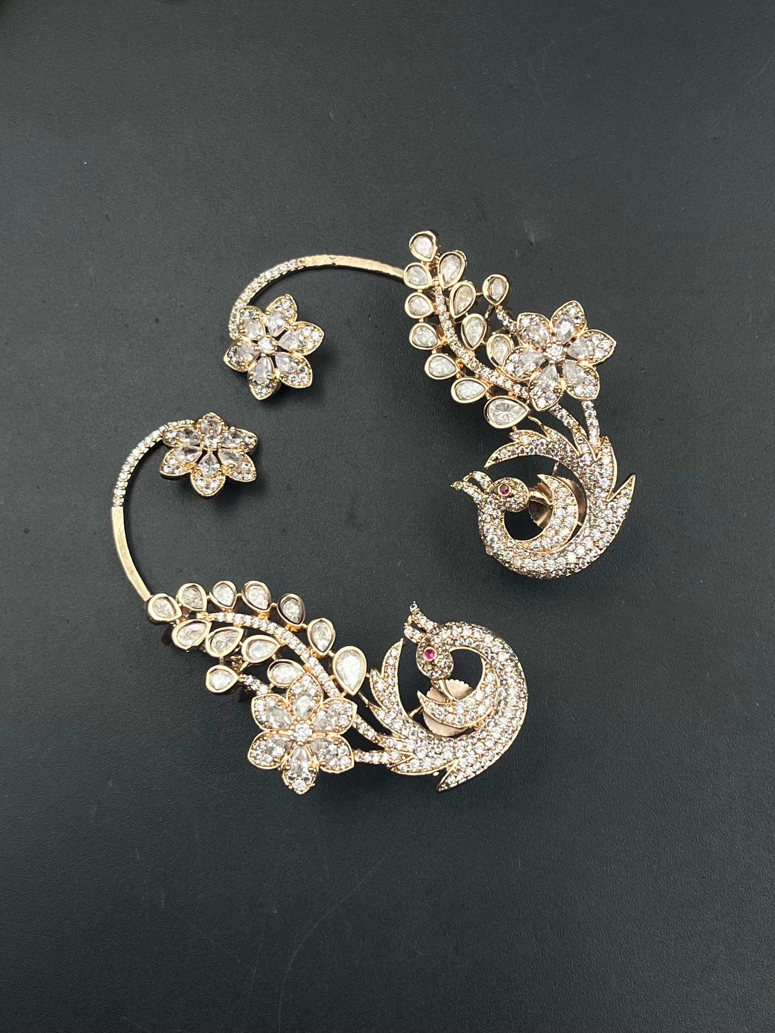 NABILA EARRING