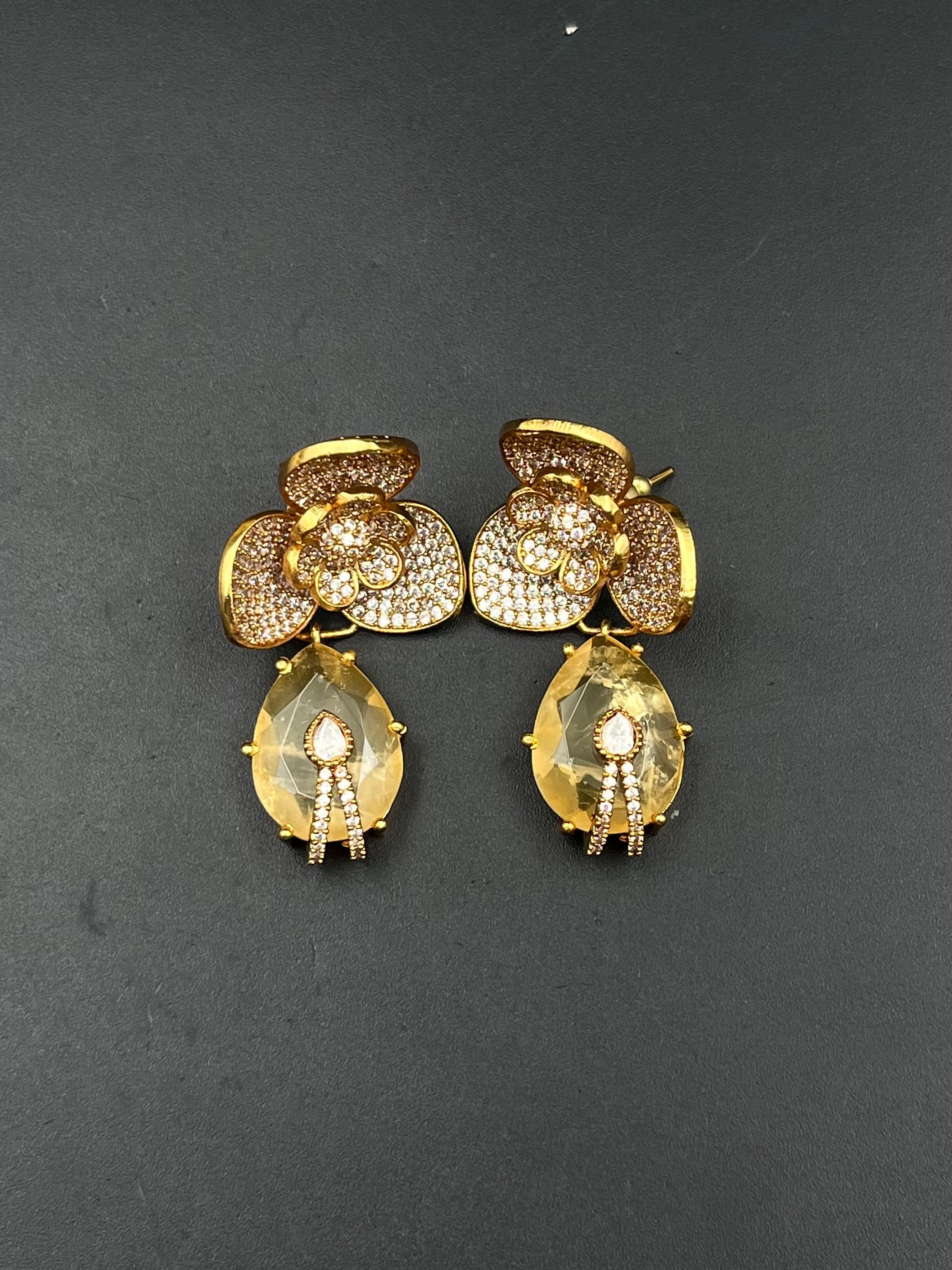 TISHA EARRING