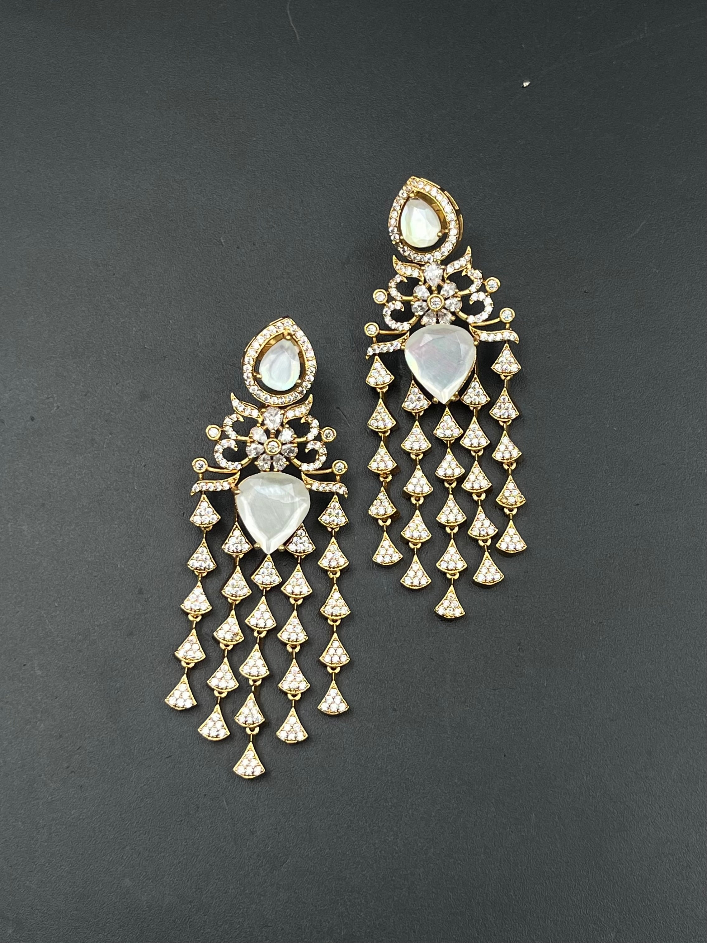 ESHA EARRING