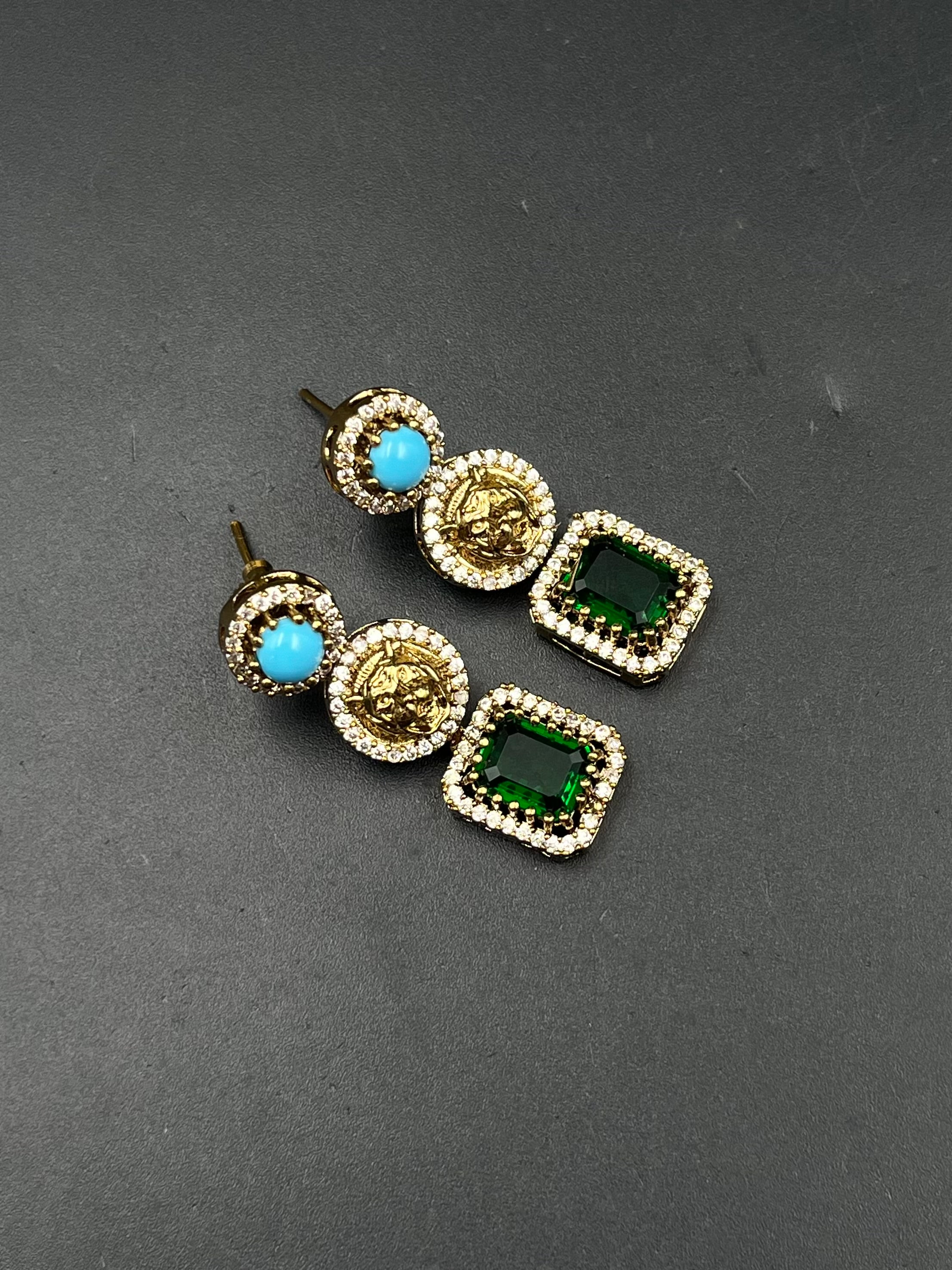NURA EARRING