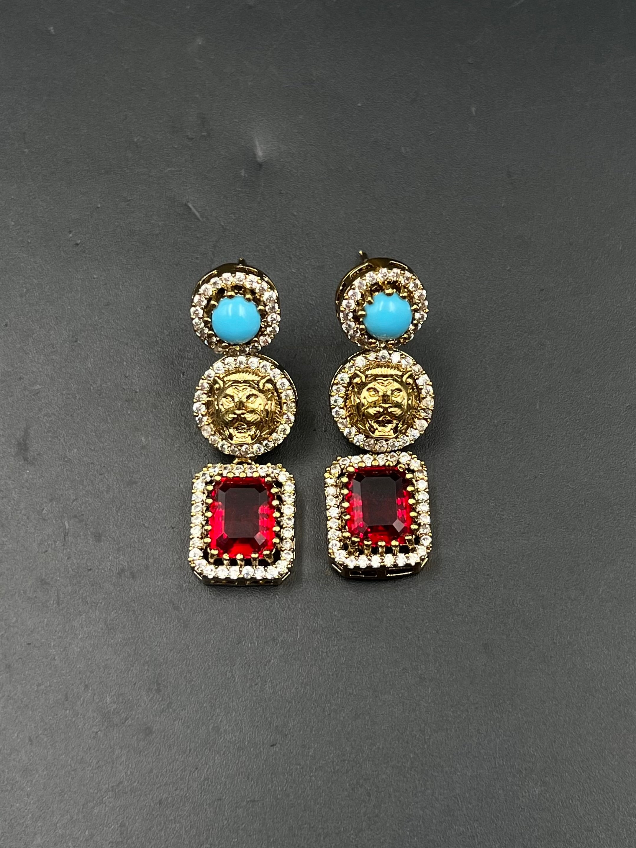 NURA EARRING
