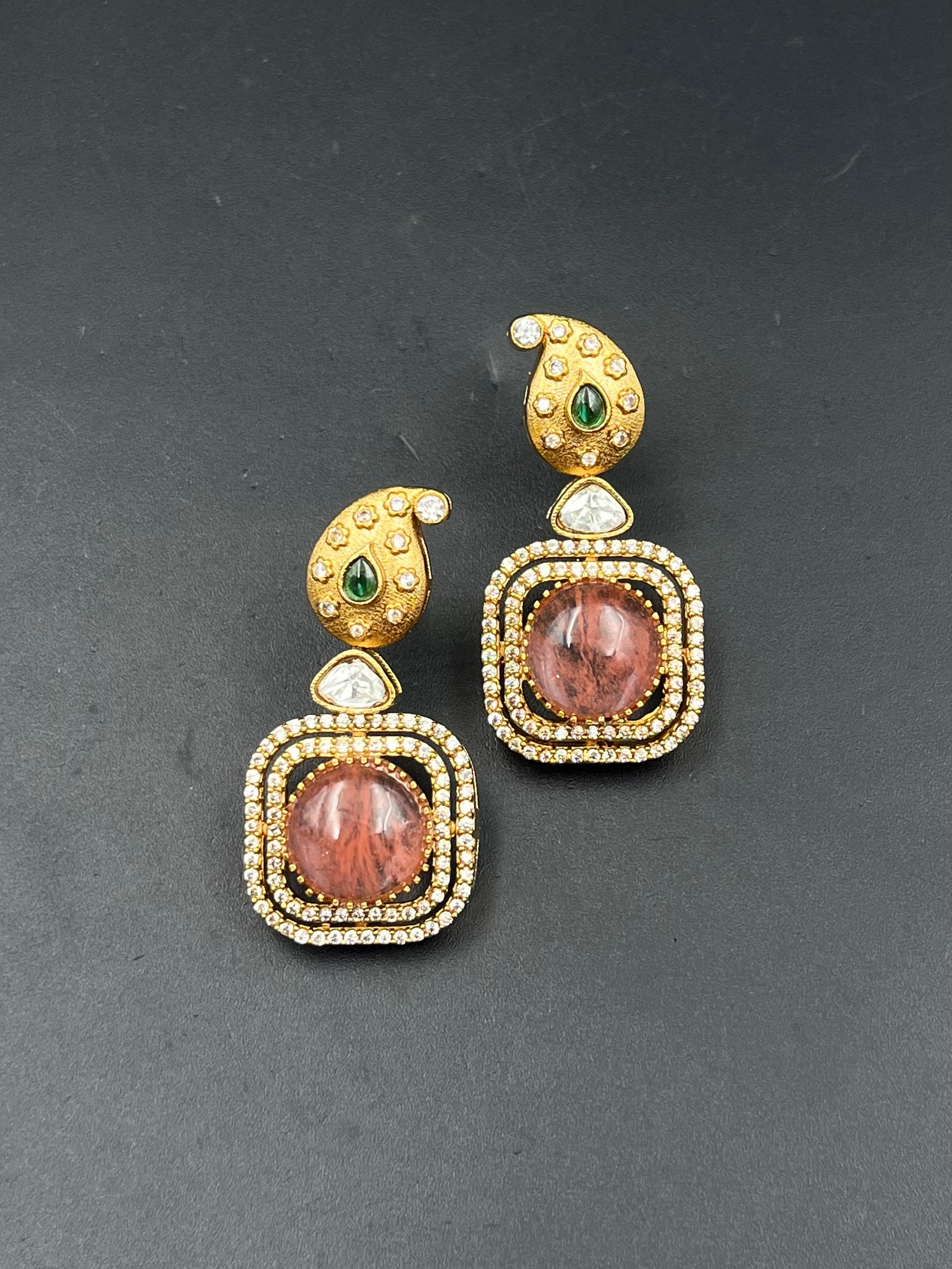 INA EARRING