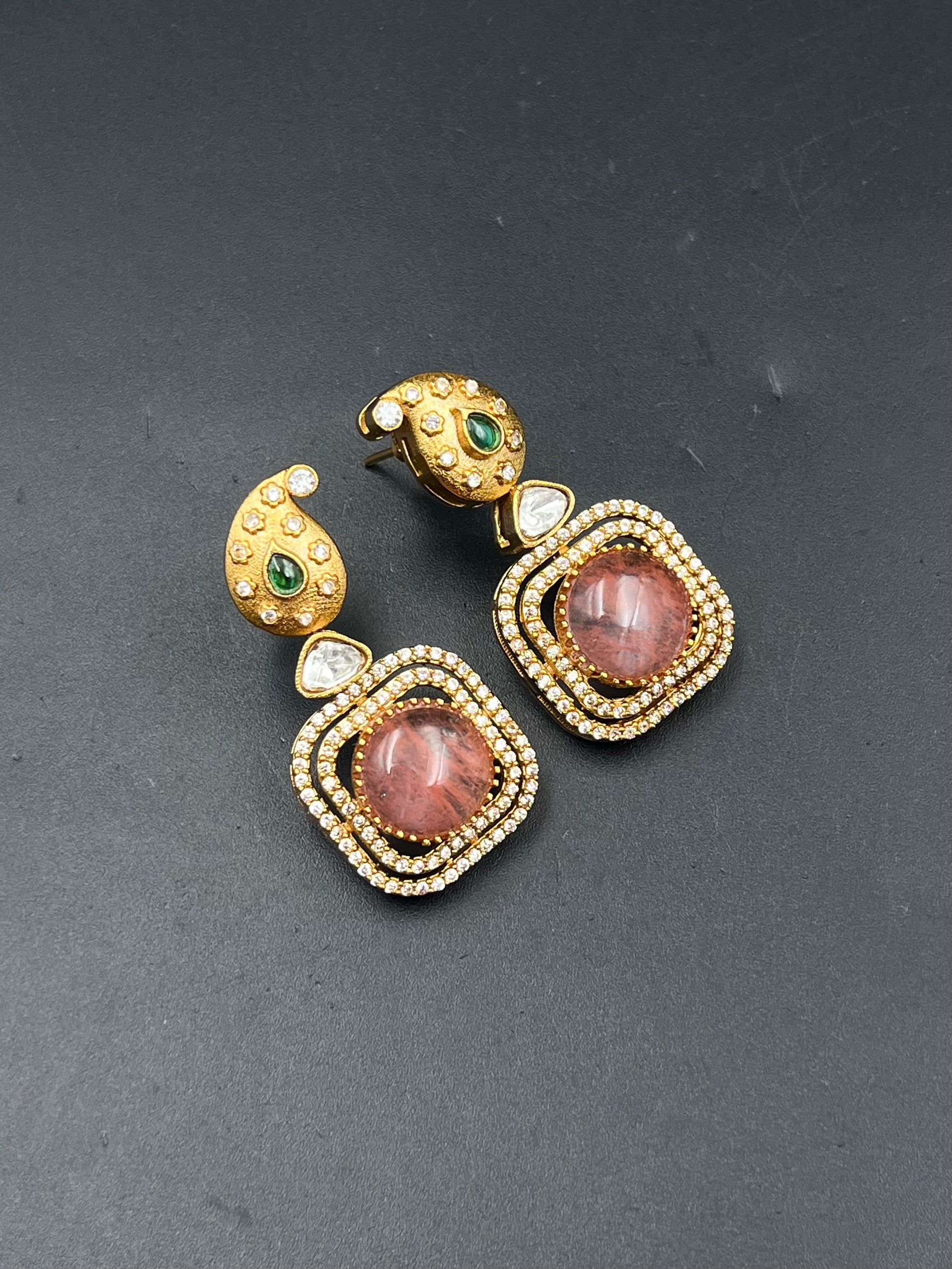 INA EARRING