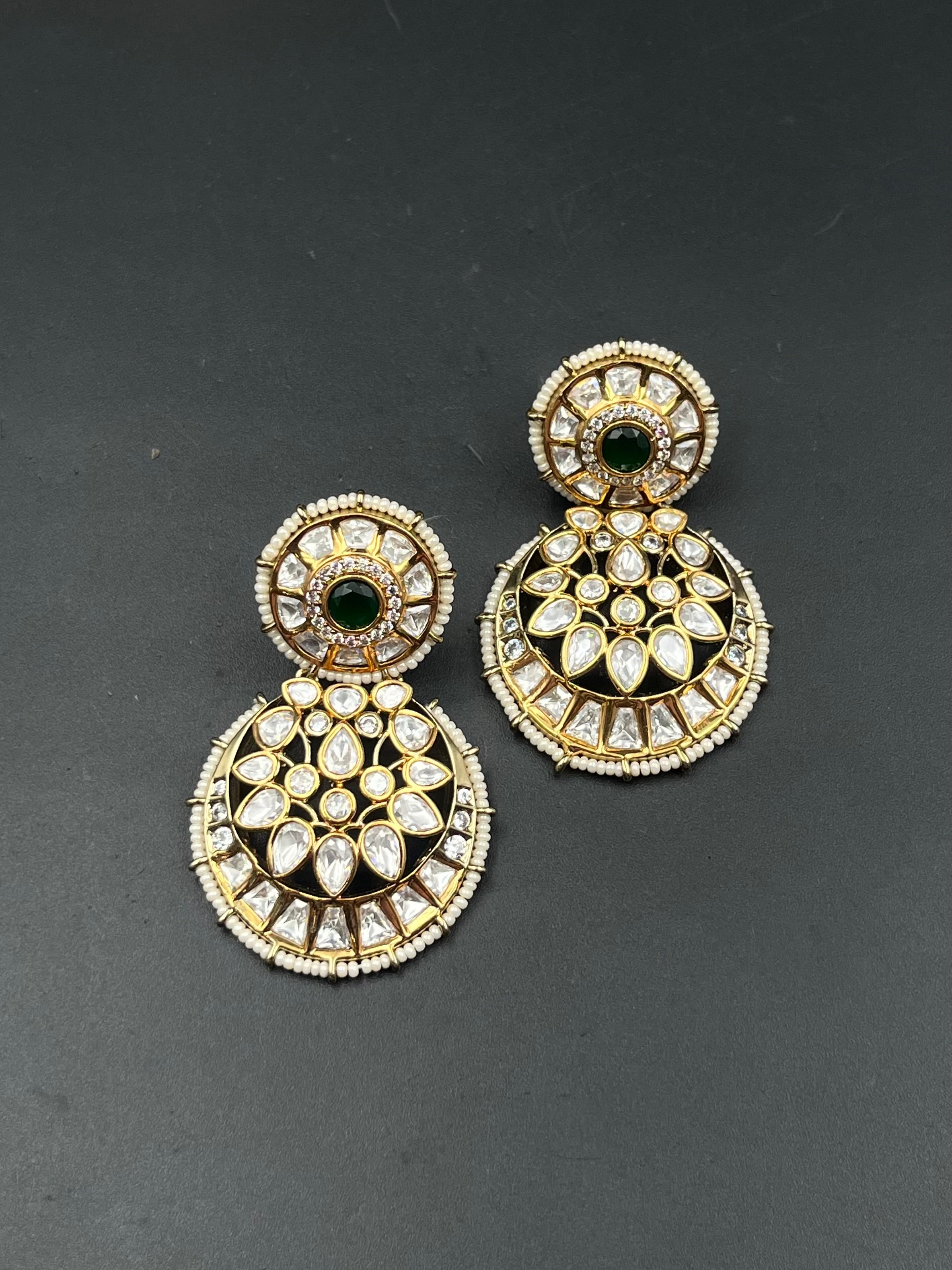 SIYO EARRING