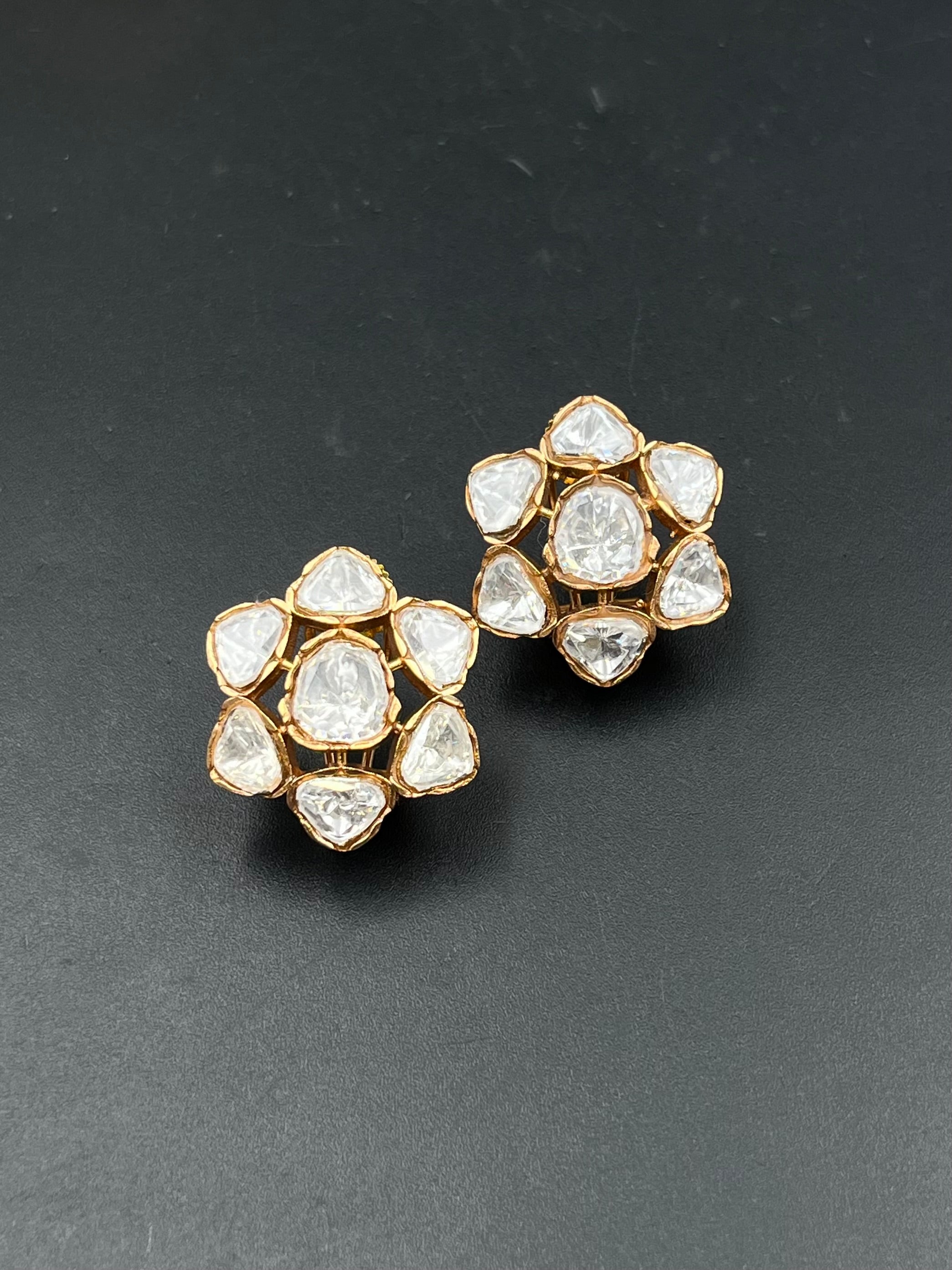 HIYANA EARRING