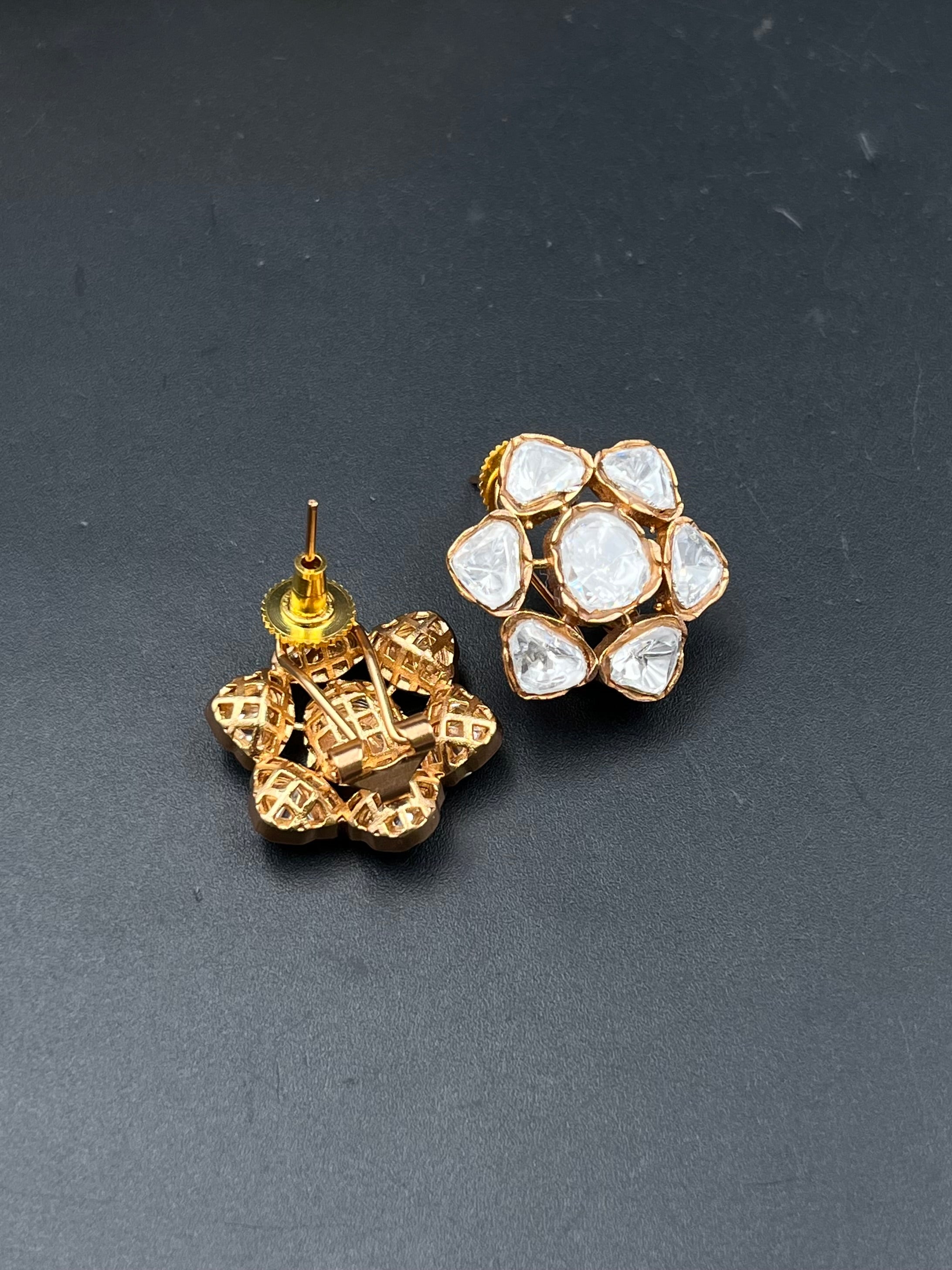 HIYANA EARRING
