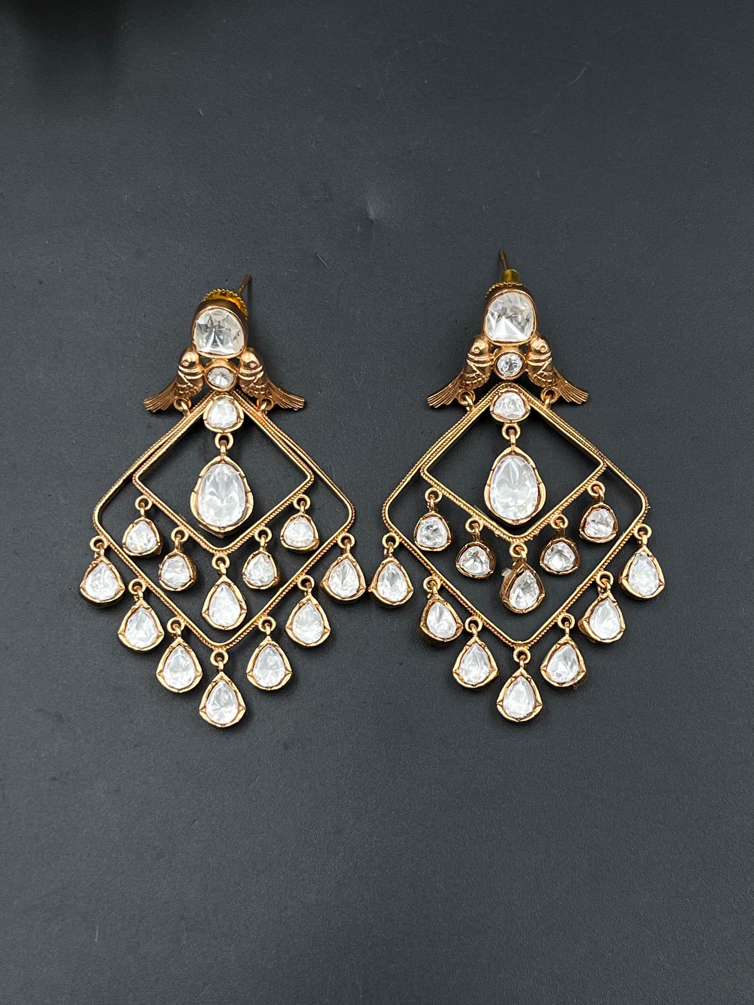 GIYA EARRING