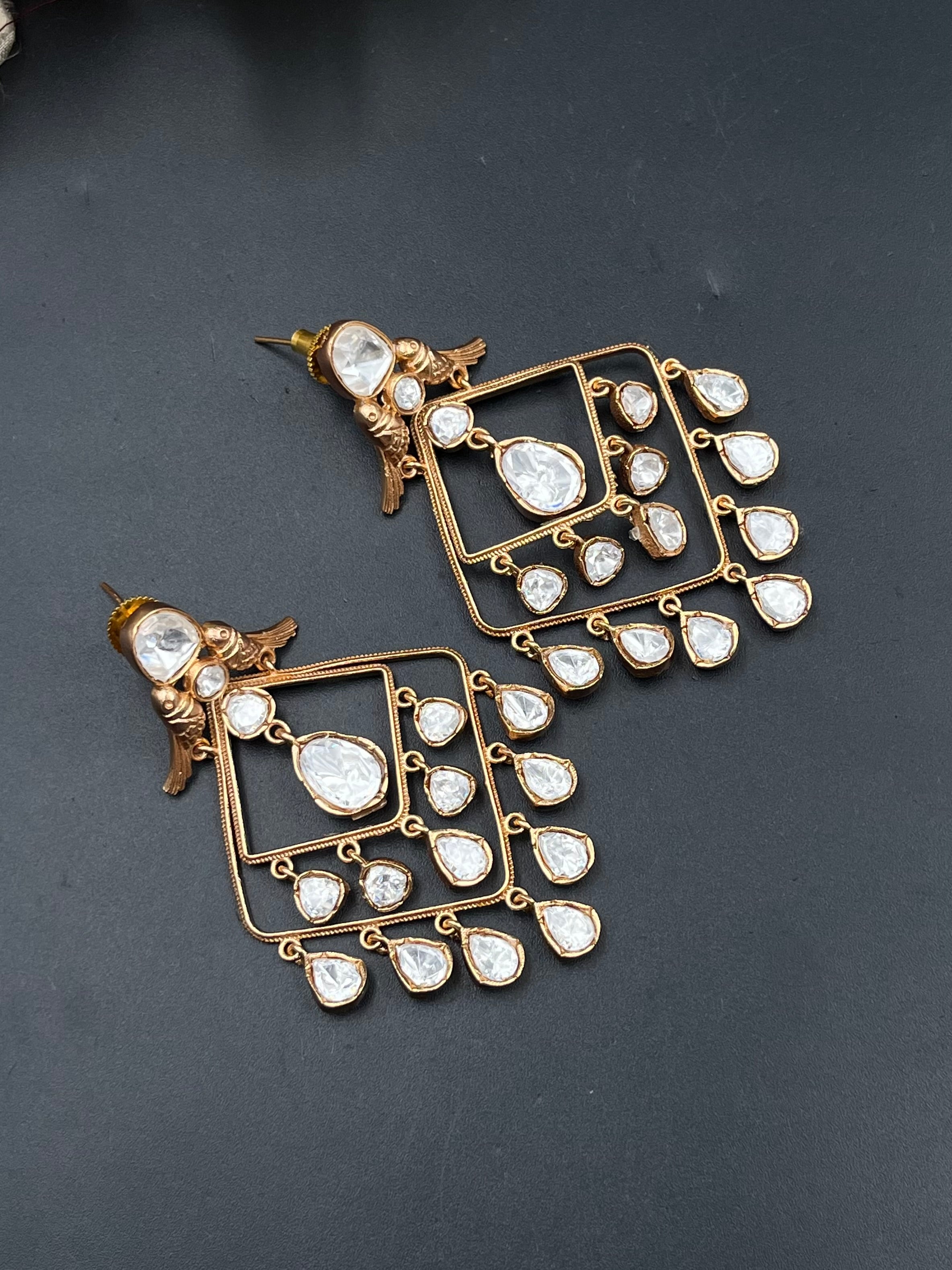 GIYA EARRING