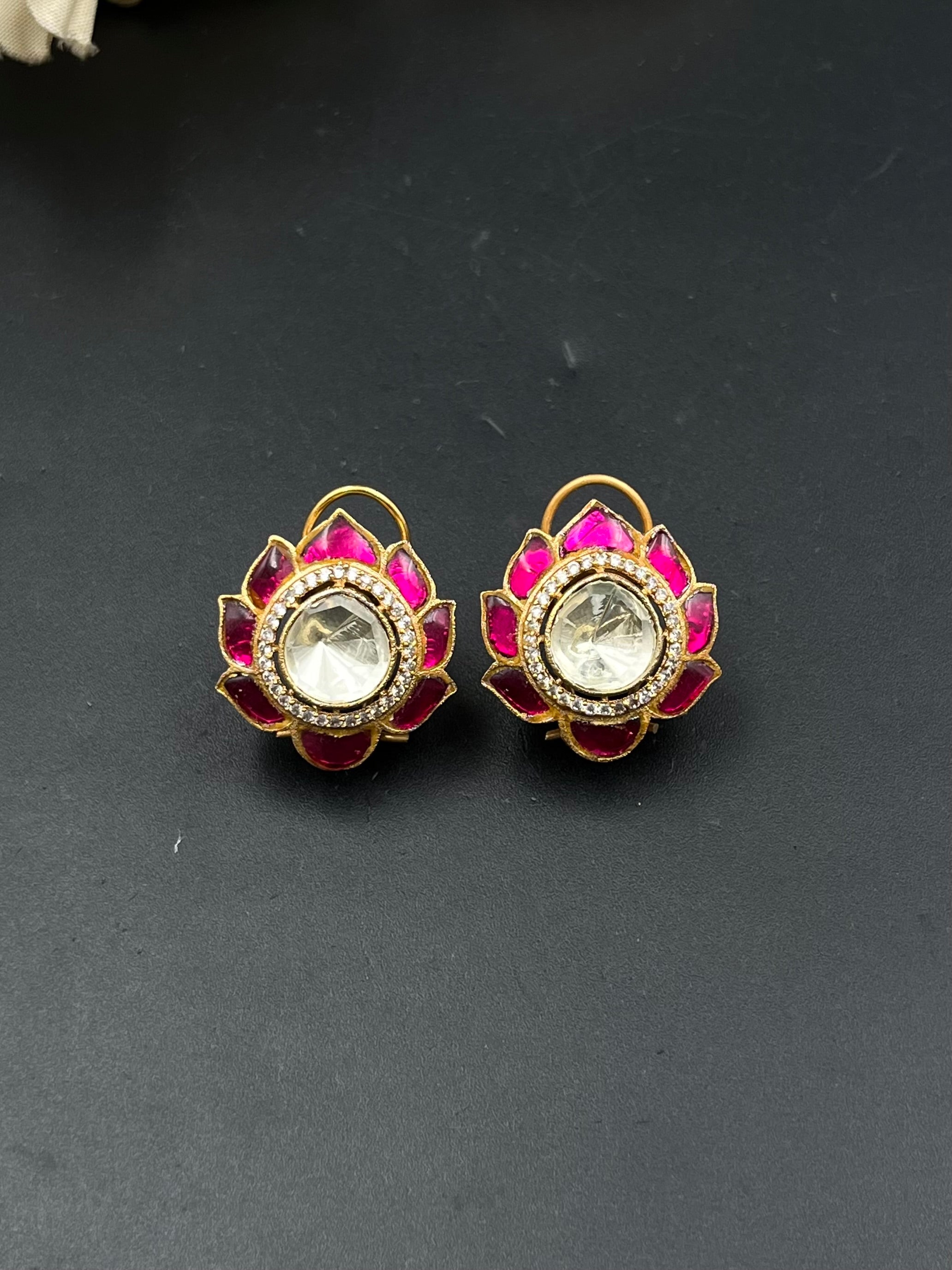 NEETA EARRING