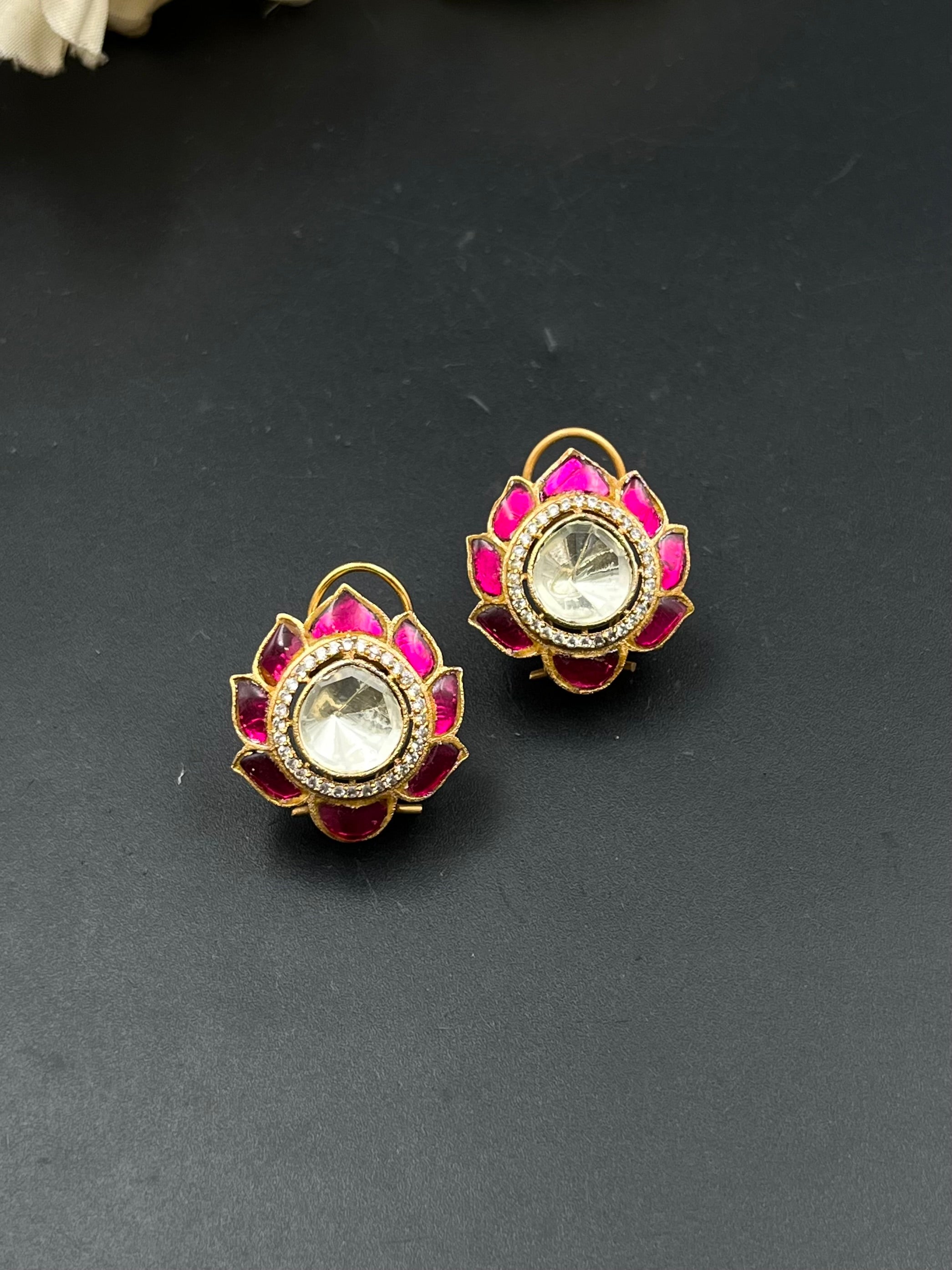 NEETA EARRING