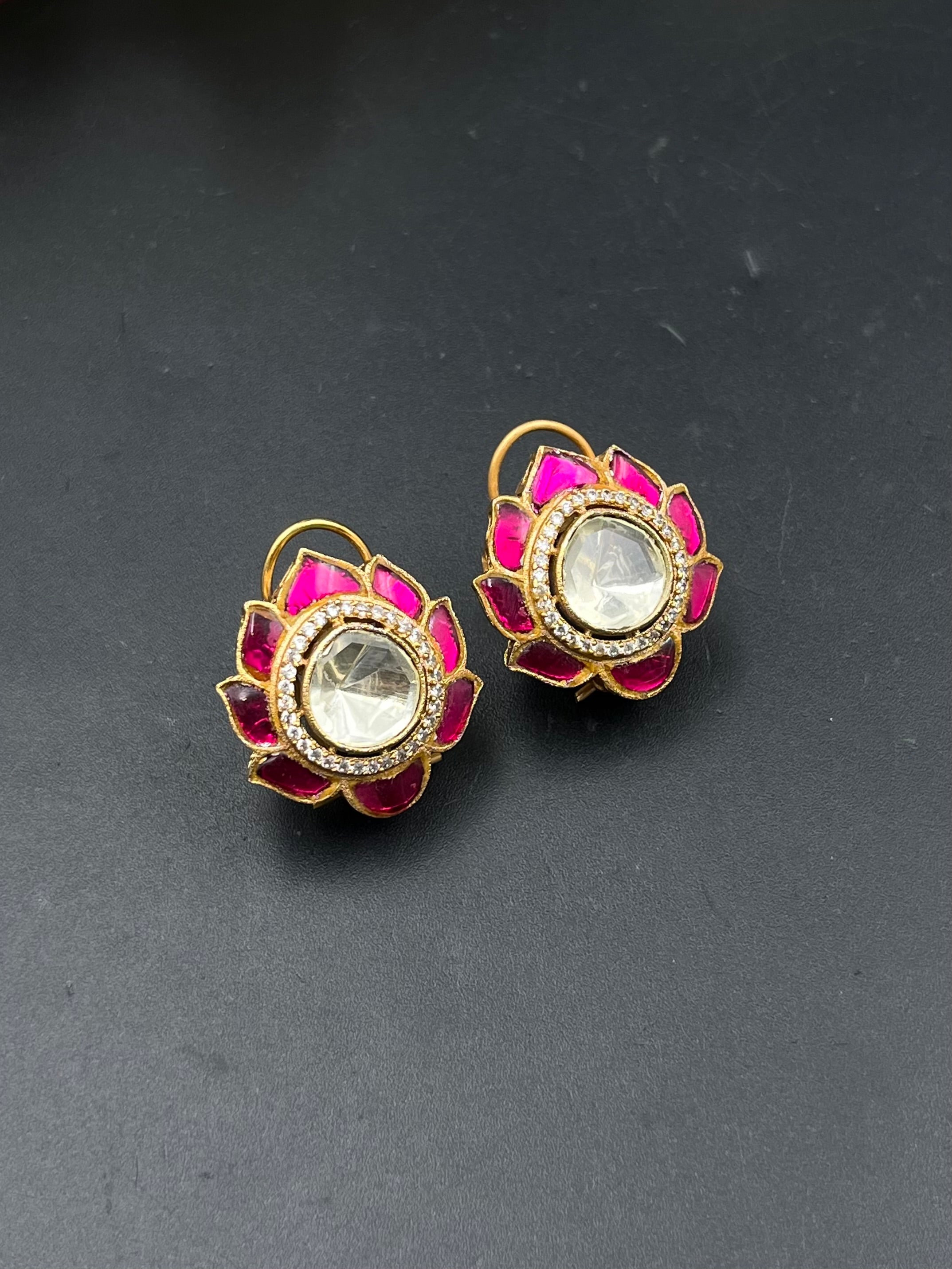 NEETA EARRING