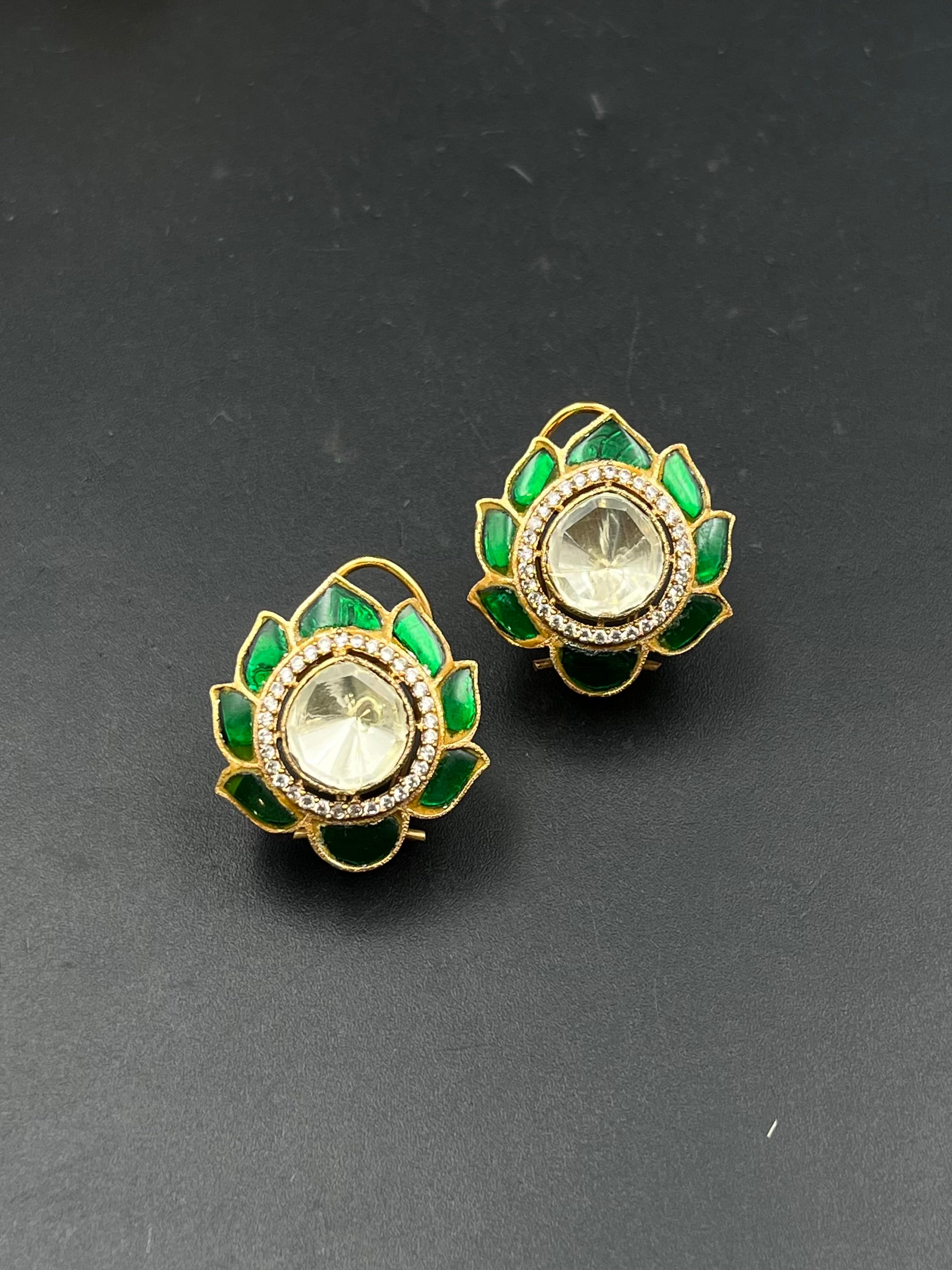 NEETA EARRING