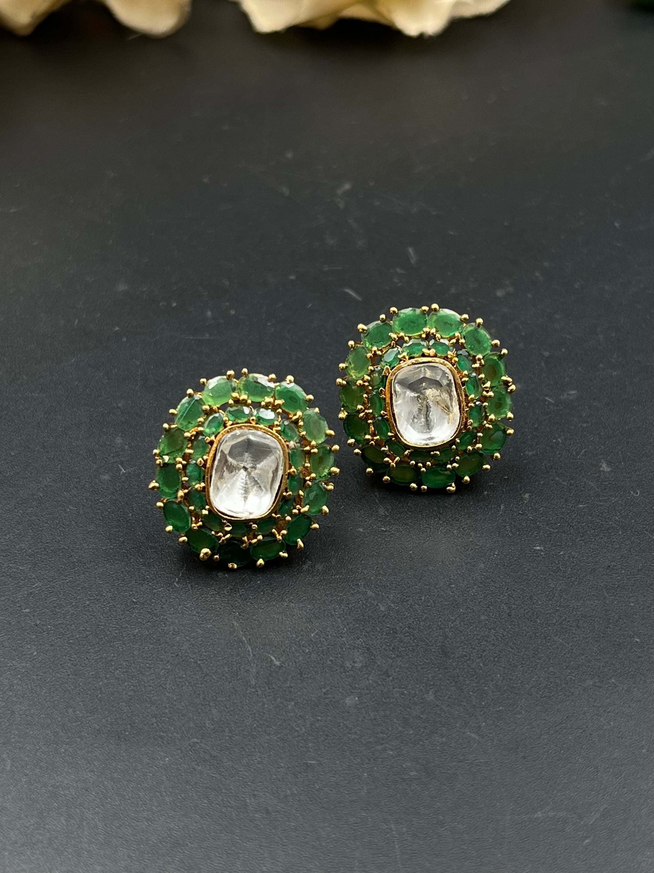 KIYA EARRING
