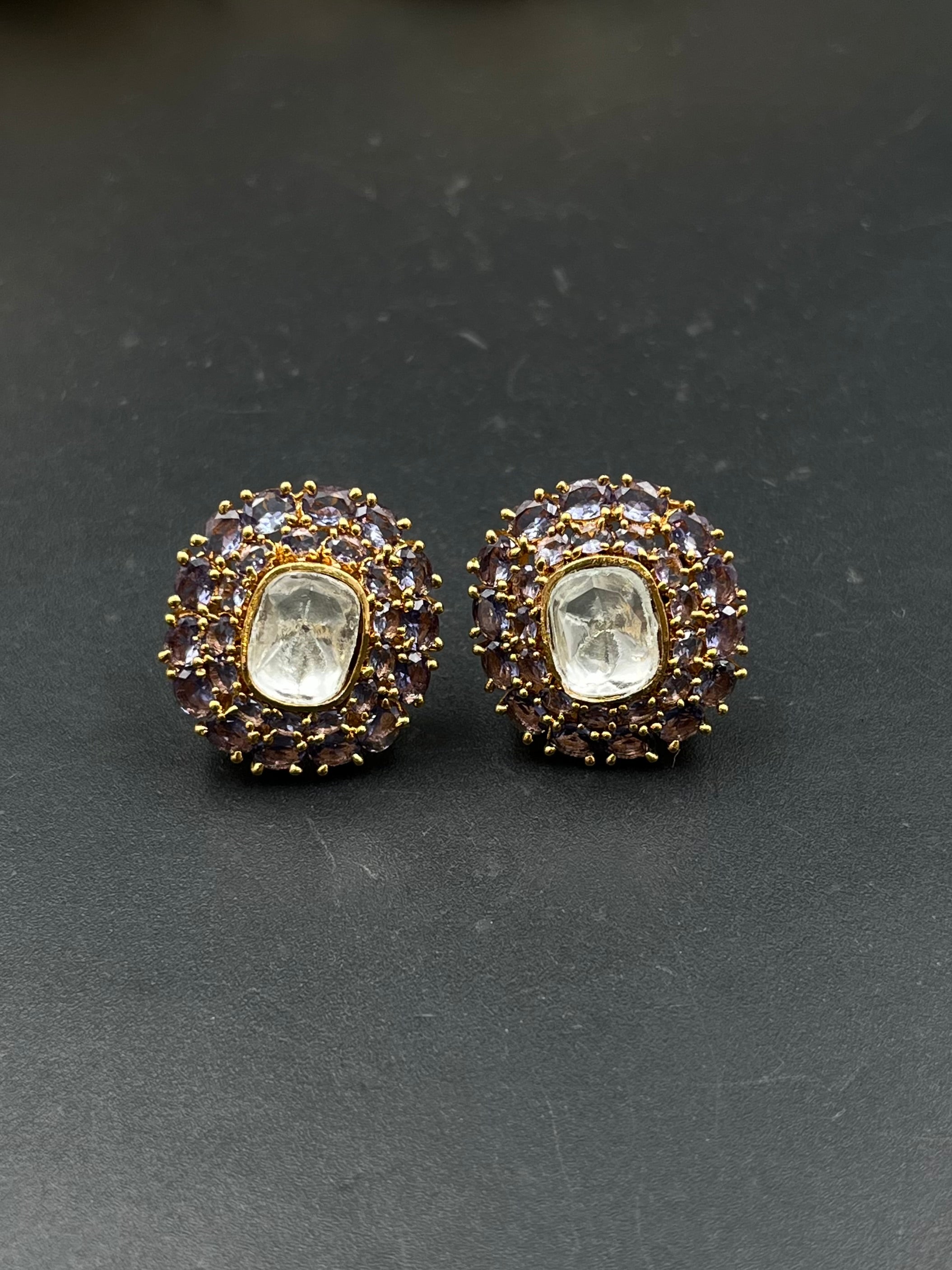 KIYA EARRING