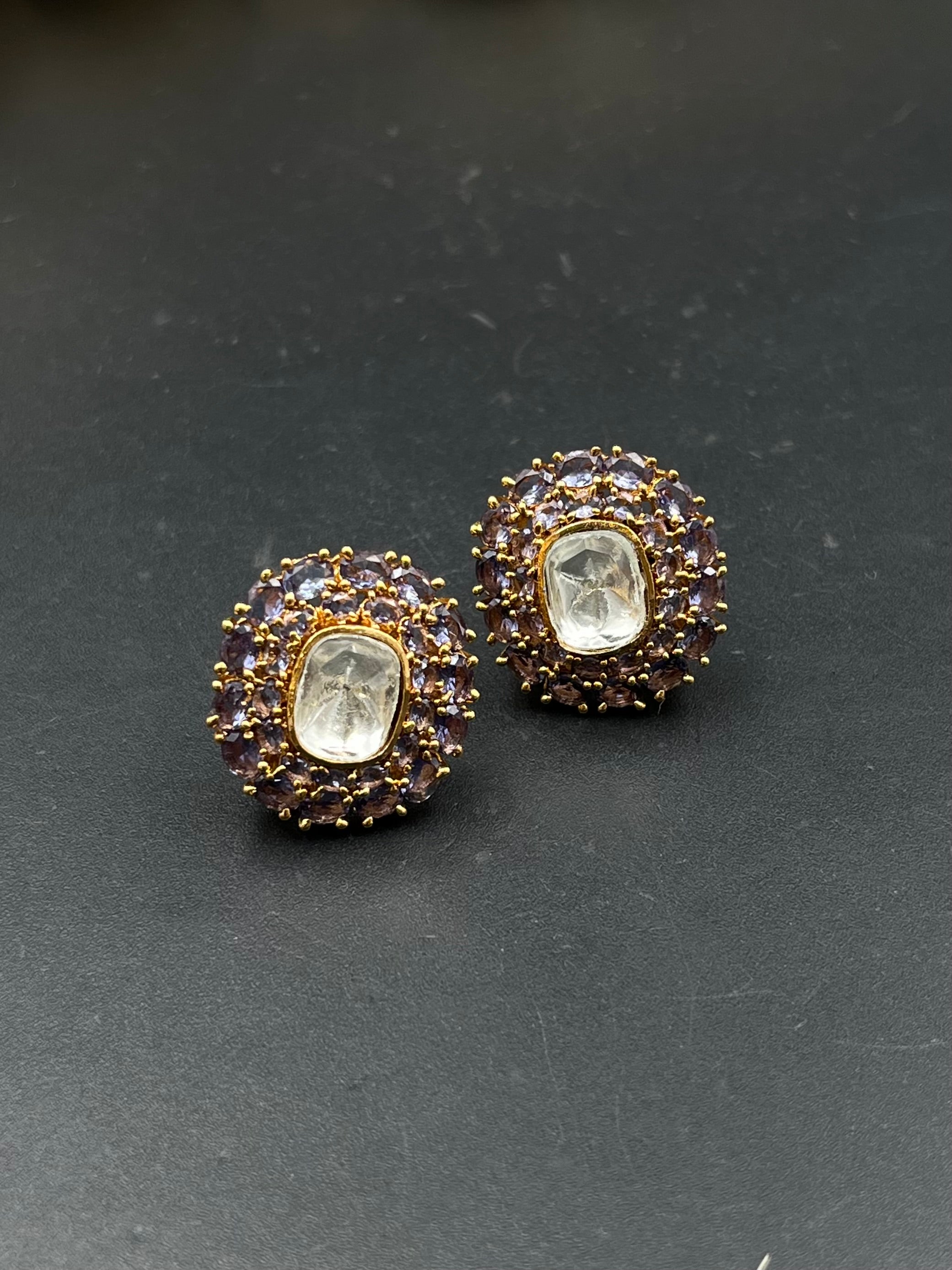 KIYA EARRING