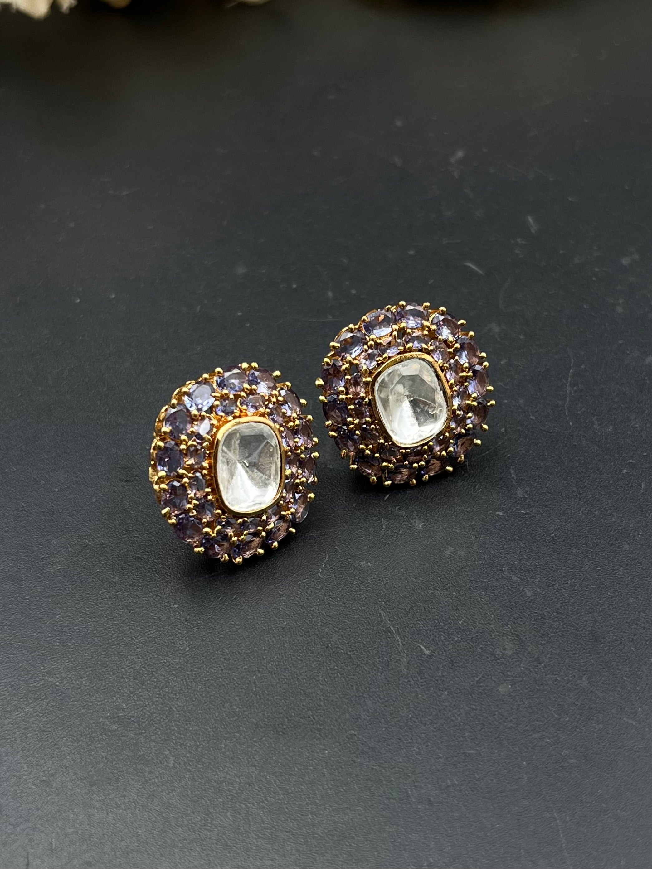 KIYA EARRING