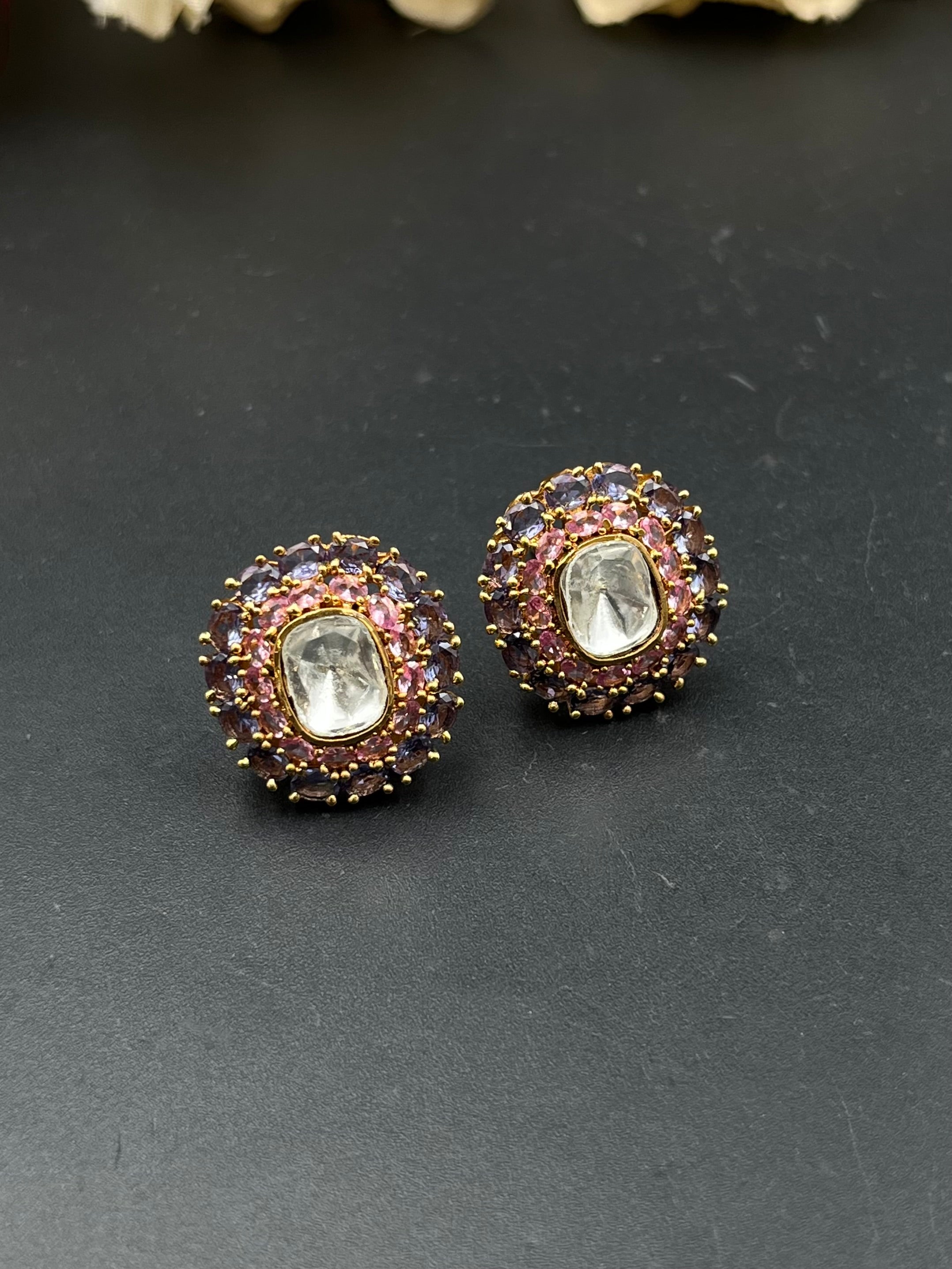 KIYA EARRING