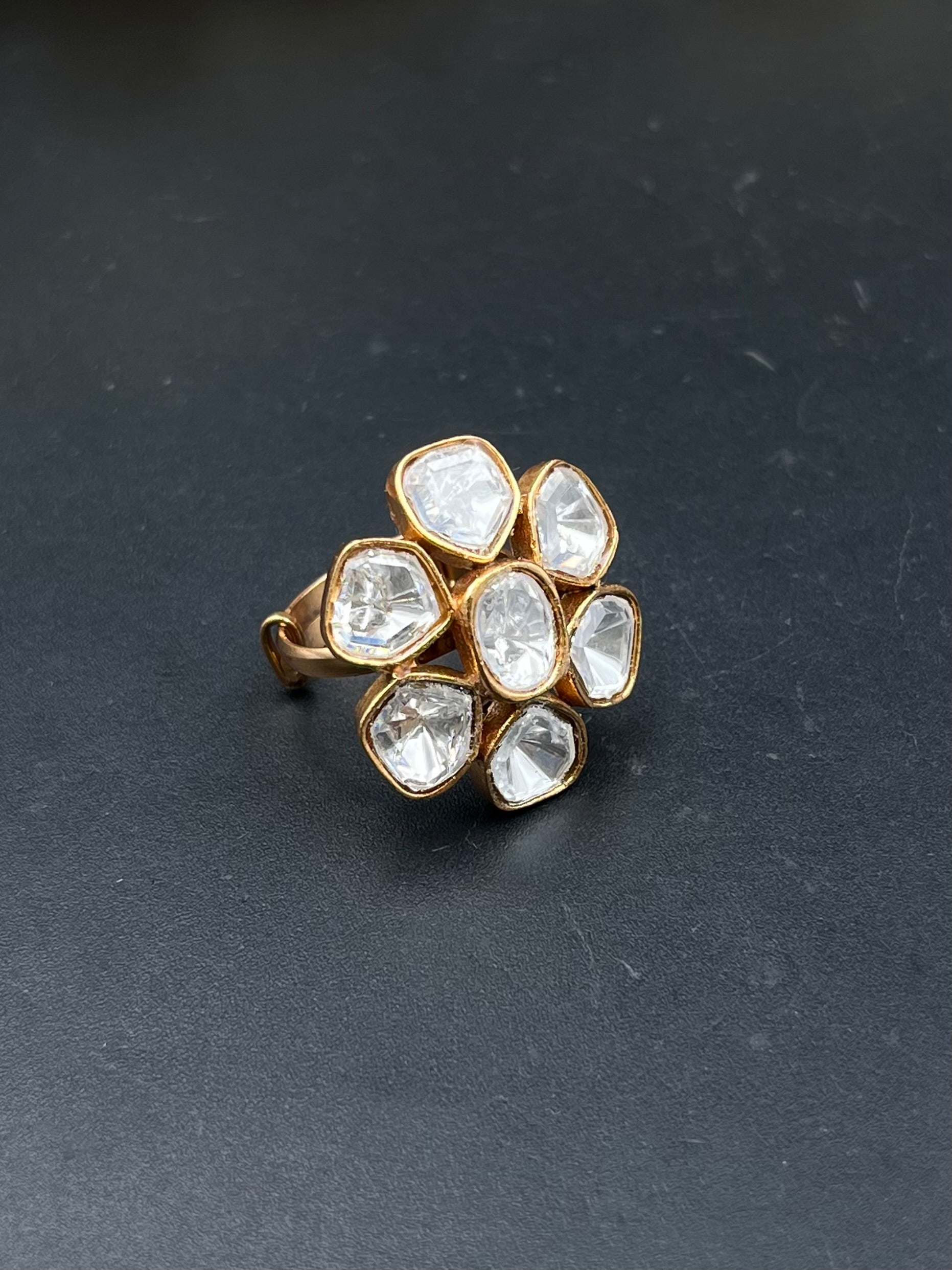 R RING