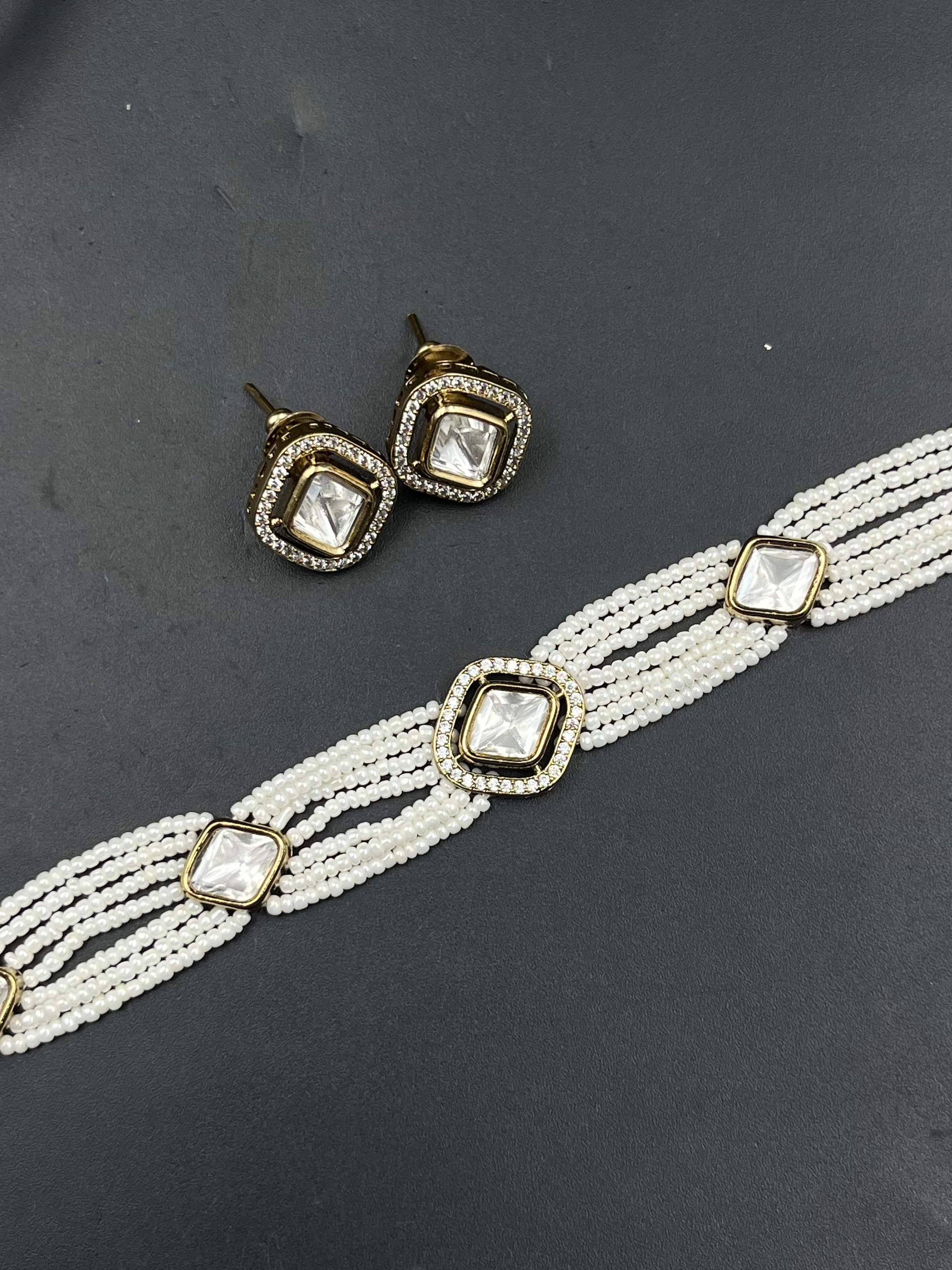 FIYA NECKLACE