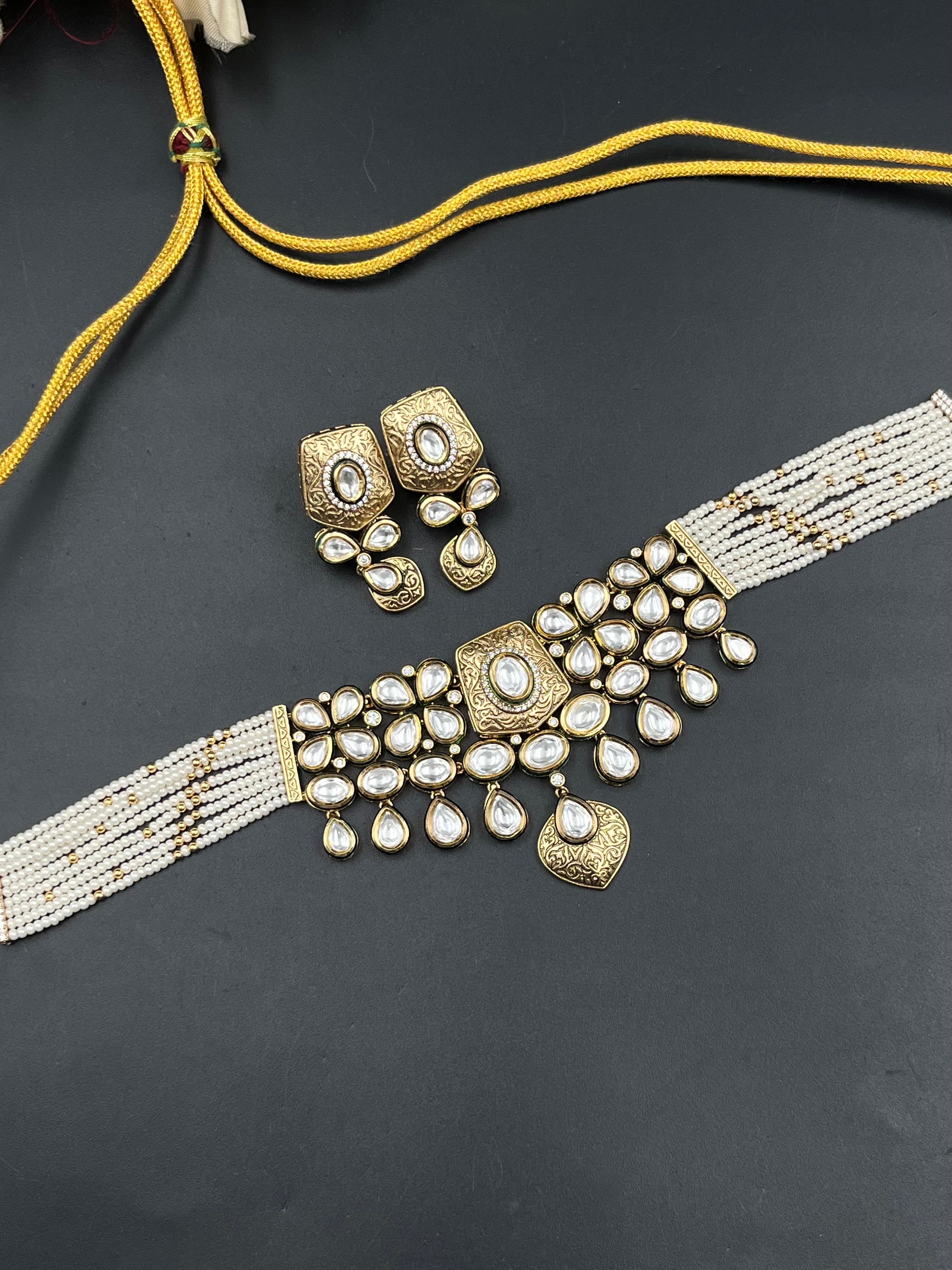 AJMA NECKLACE