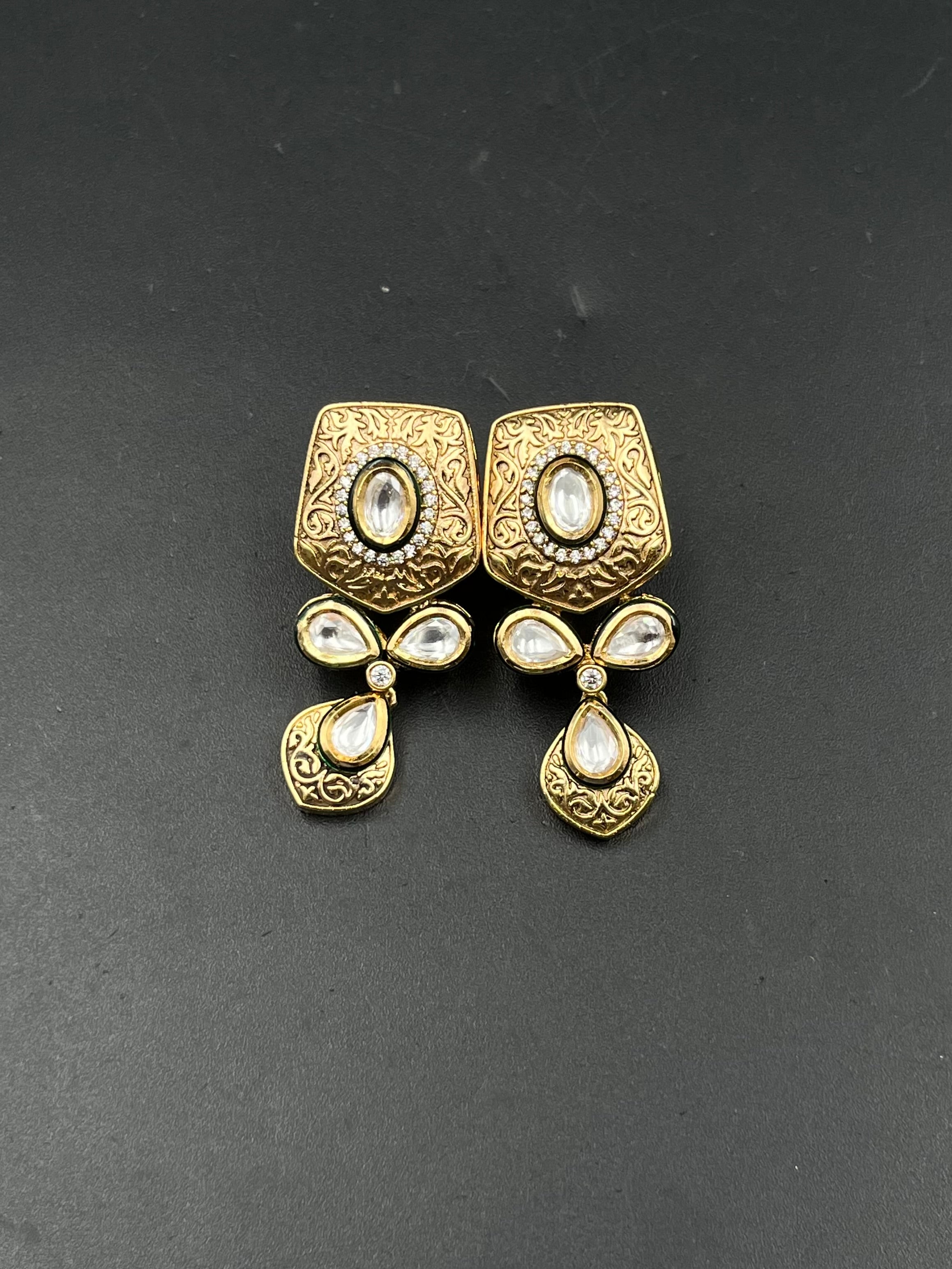 AJMA NECKLACE