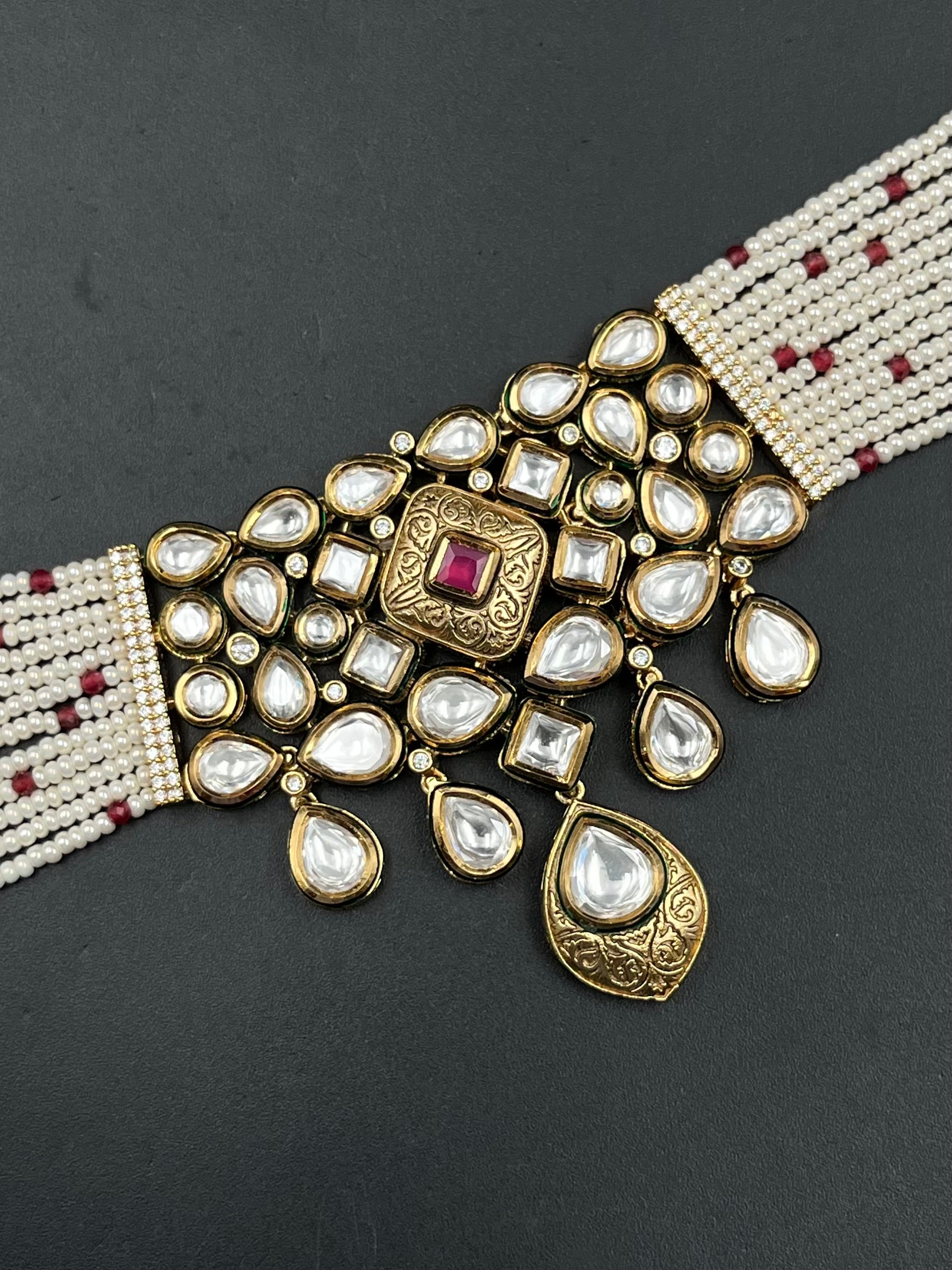 JIV NECKLACE