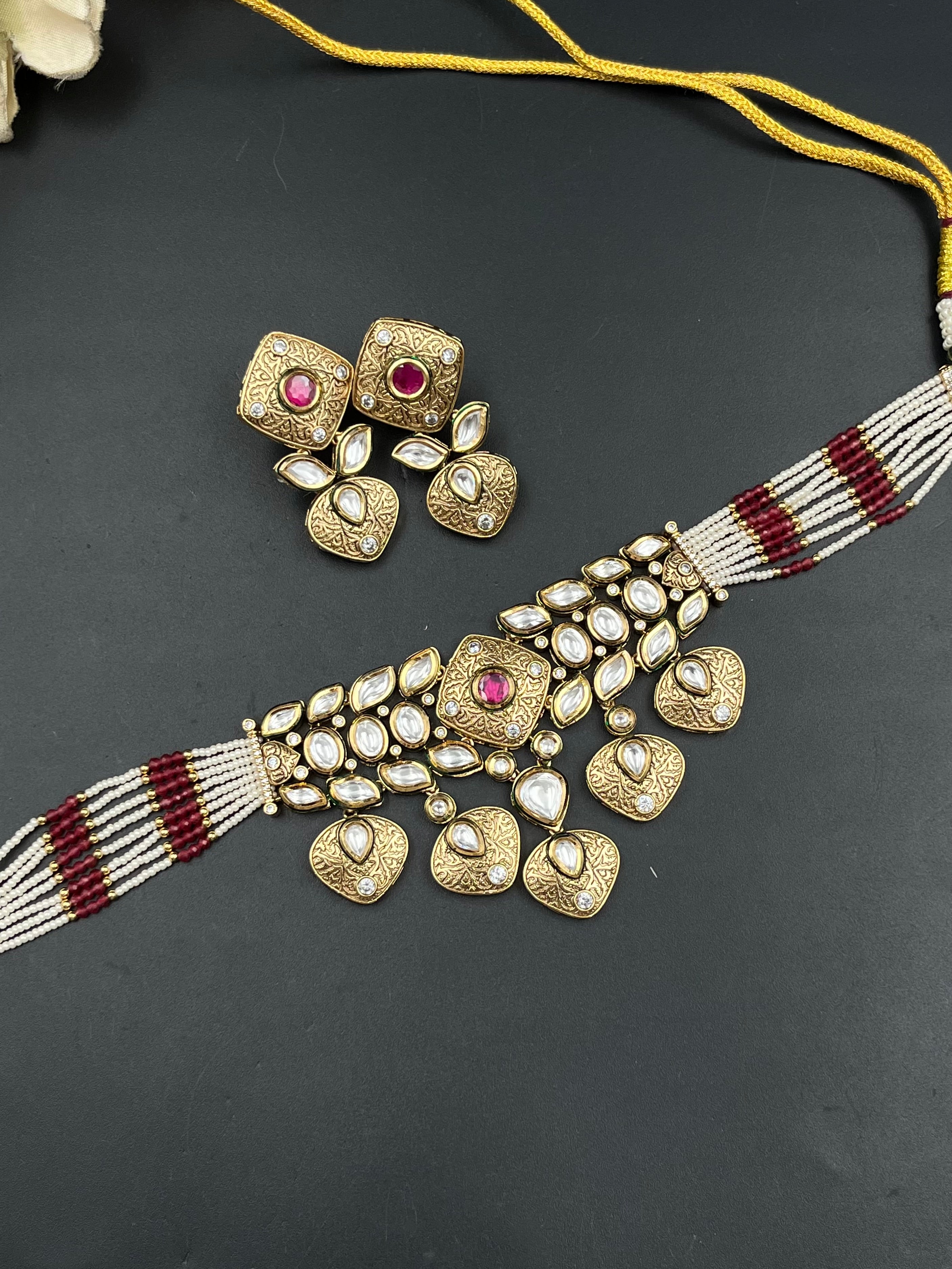 HITA NECKLACE