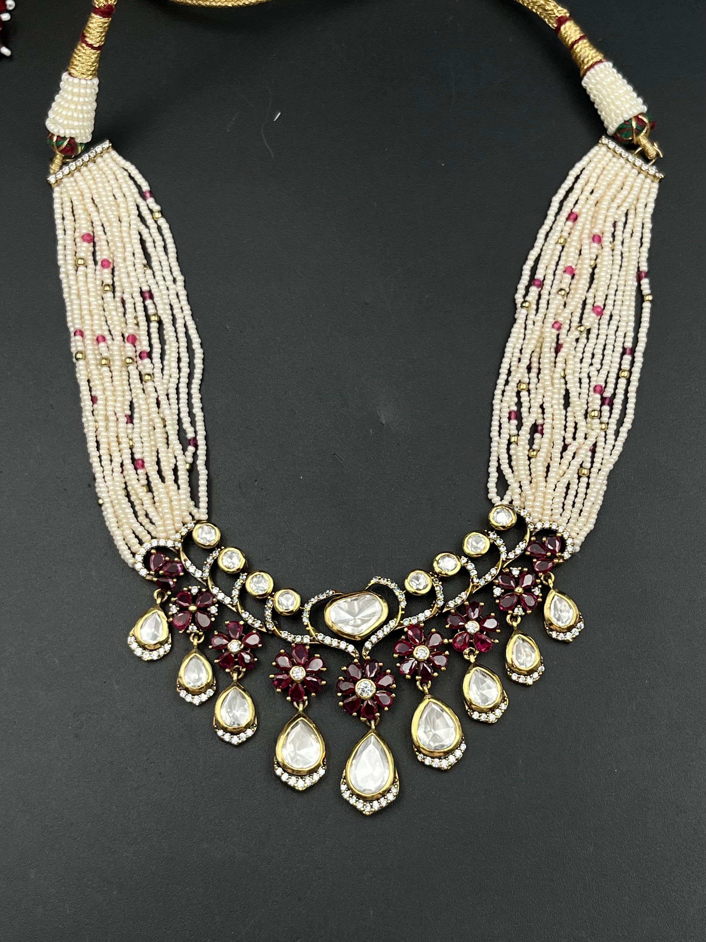 VIYA NECKLACE