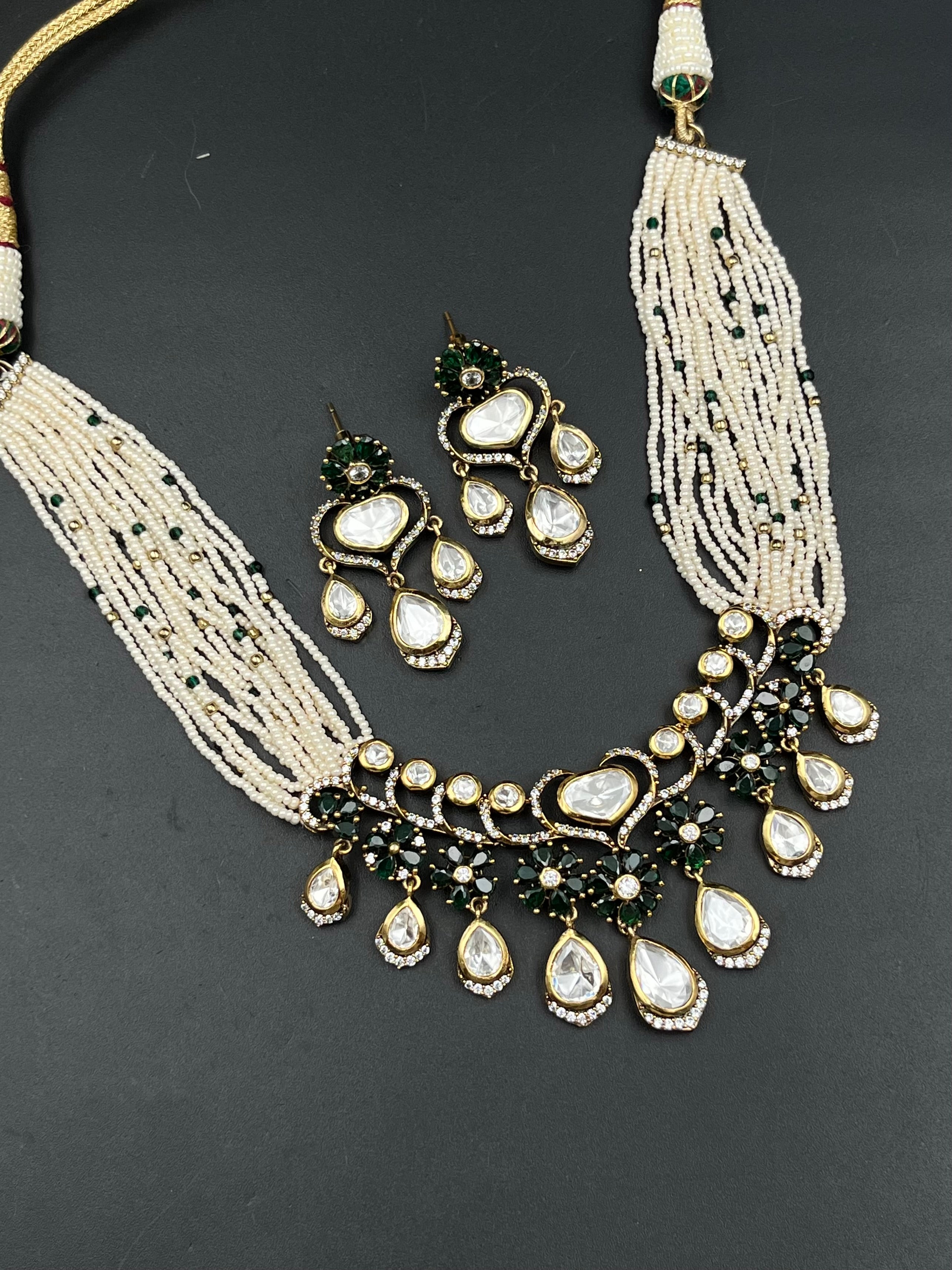 VIYA NECKLACE