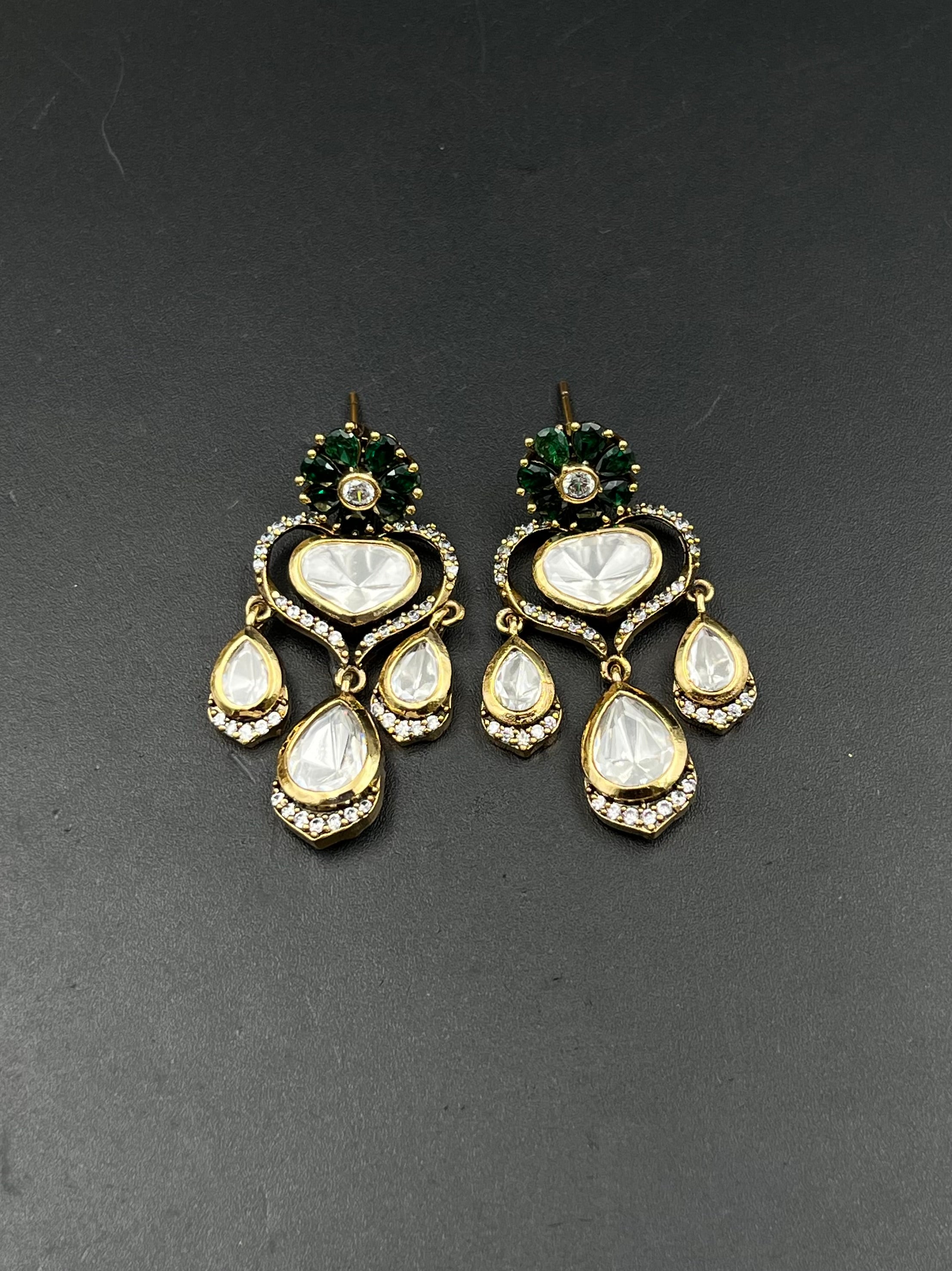 VIYA NECKLACE